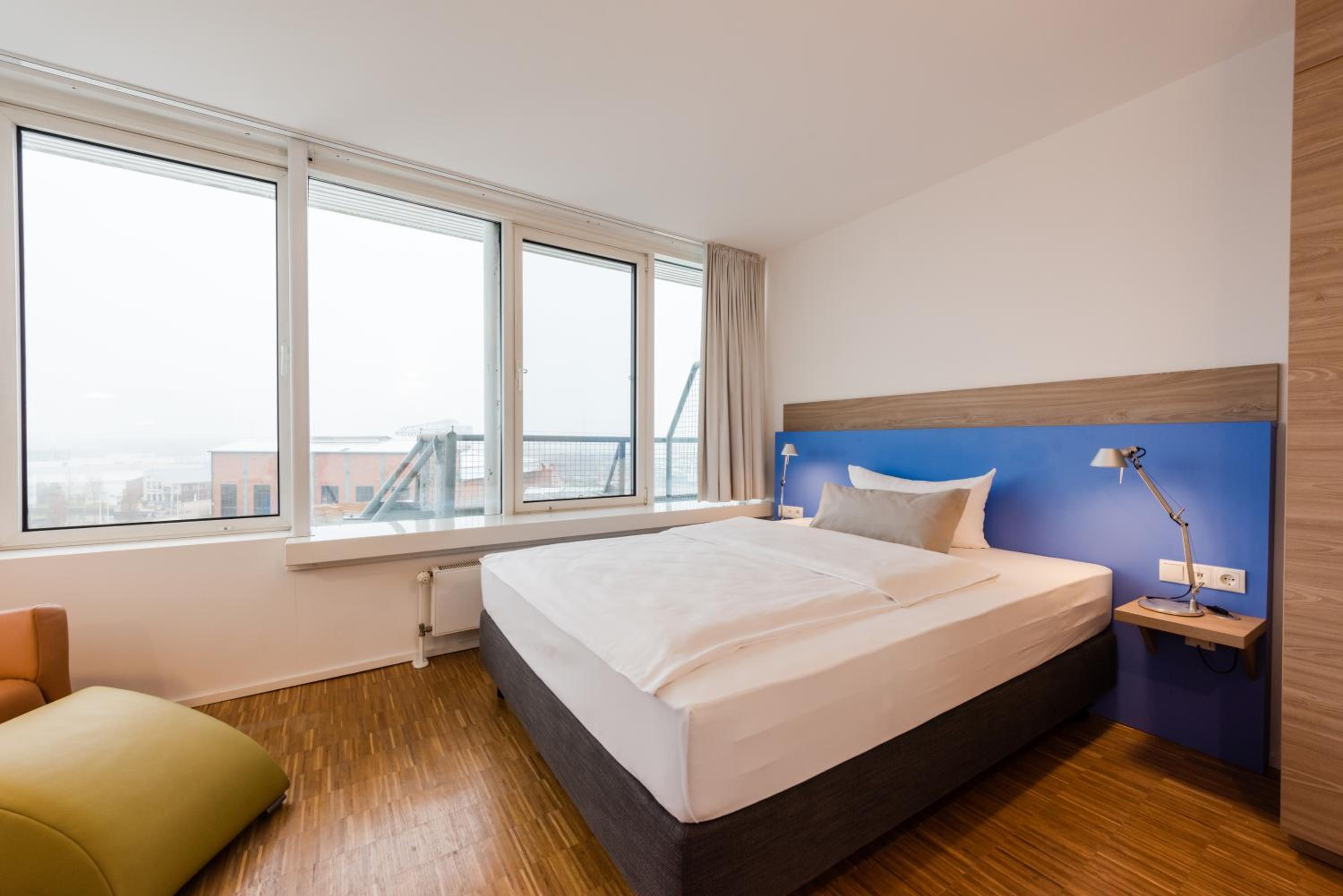 Double Room (1 Adult + 1 Child)