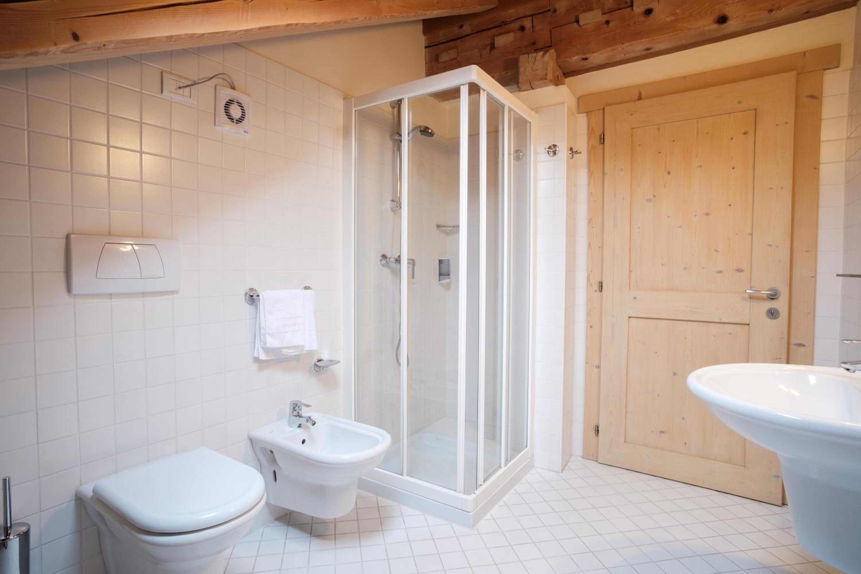 Basic Triple Room