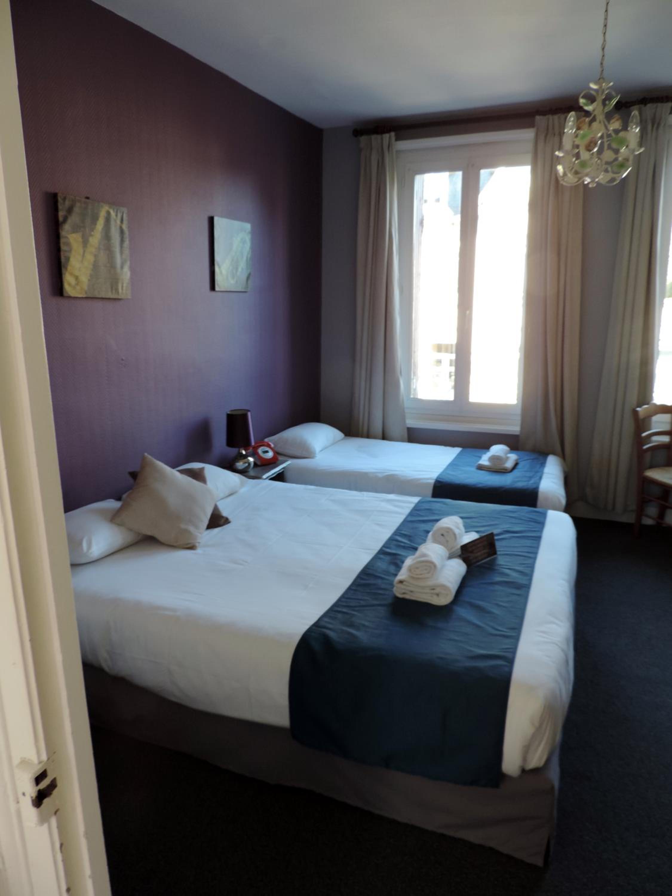 Superior Triple Room photo 3