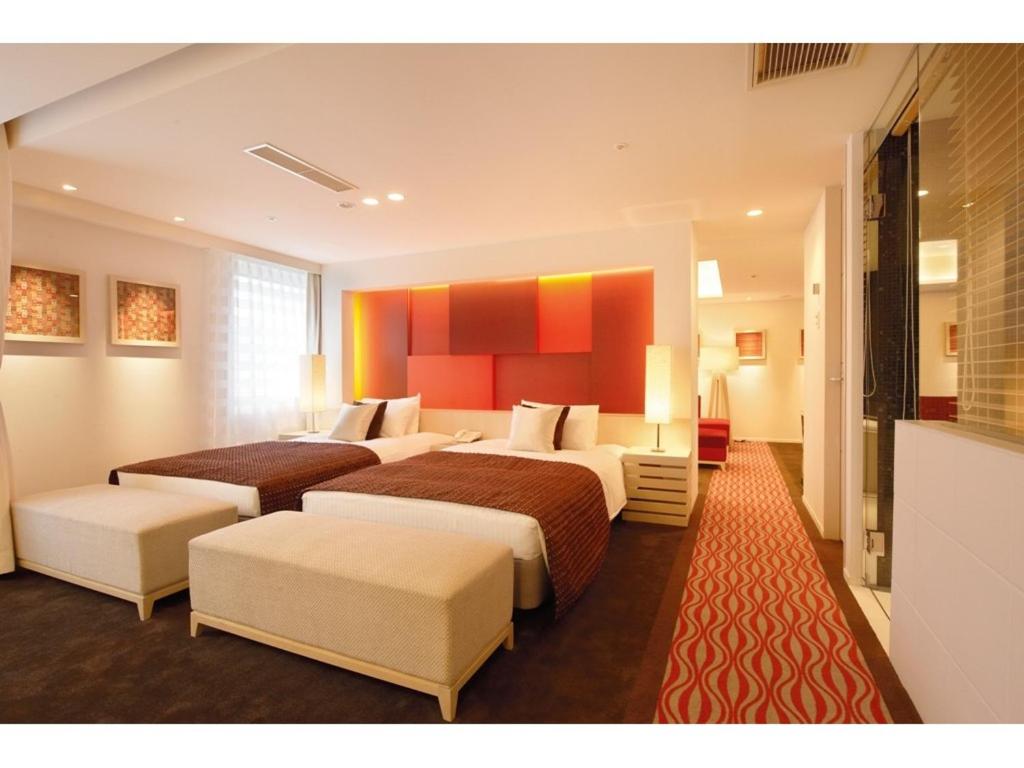 Suite - Tower BLD - Photo 5