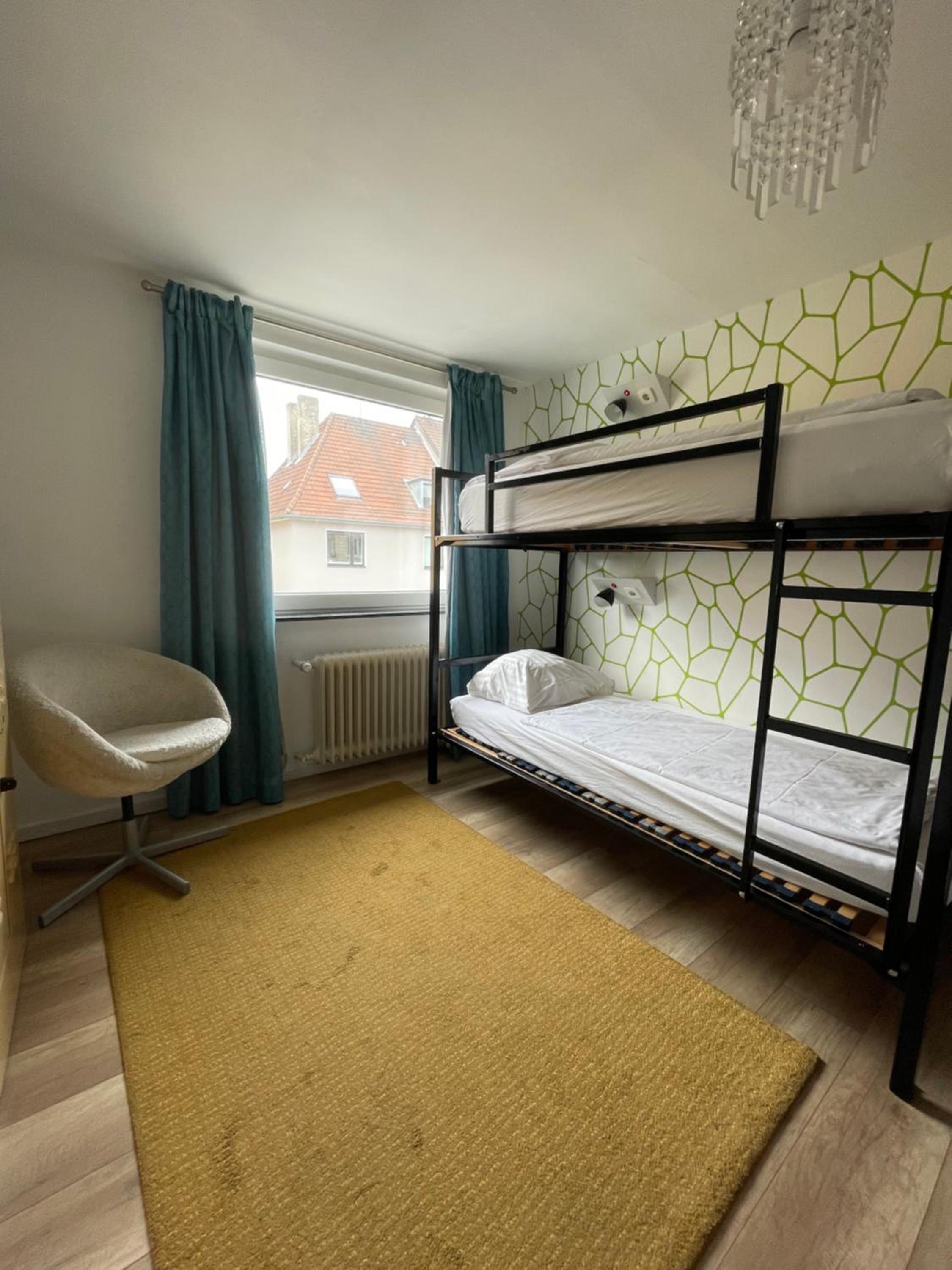 4-Bed Mixed Dormitory Room photo 3