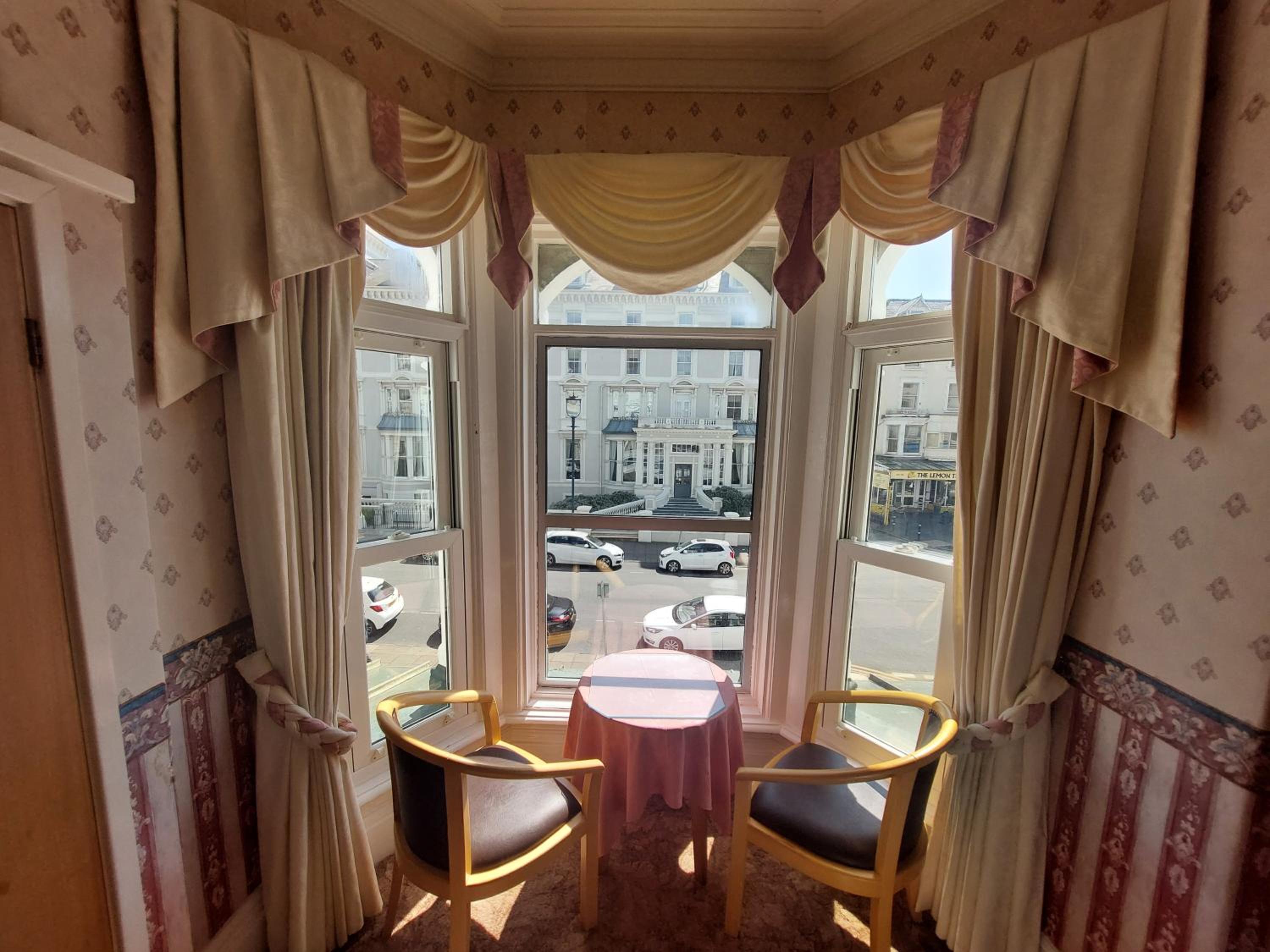Triple Room with Sea View - Photo 4