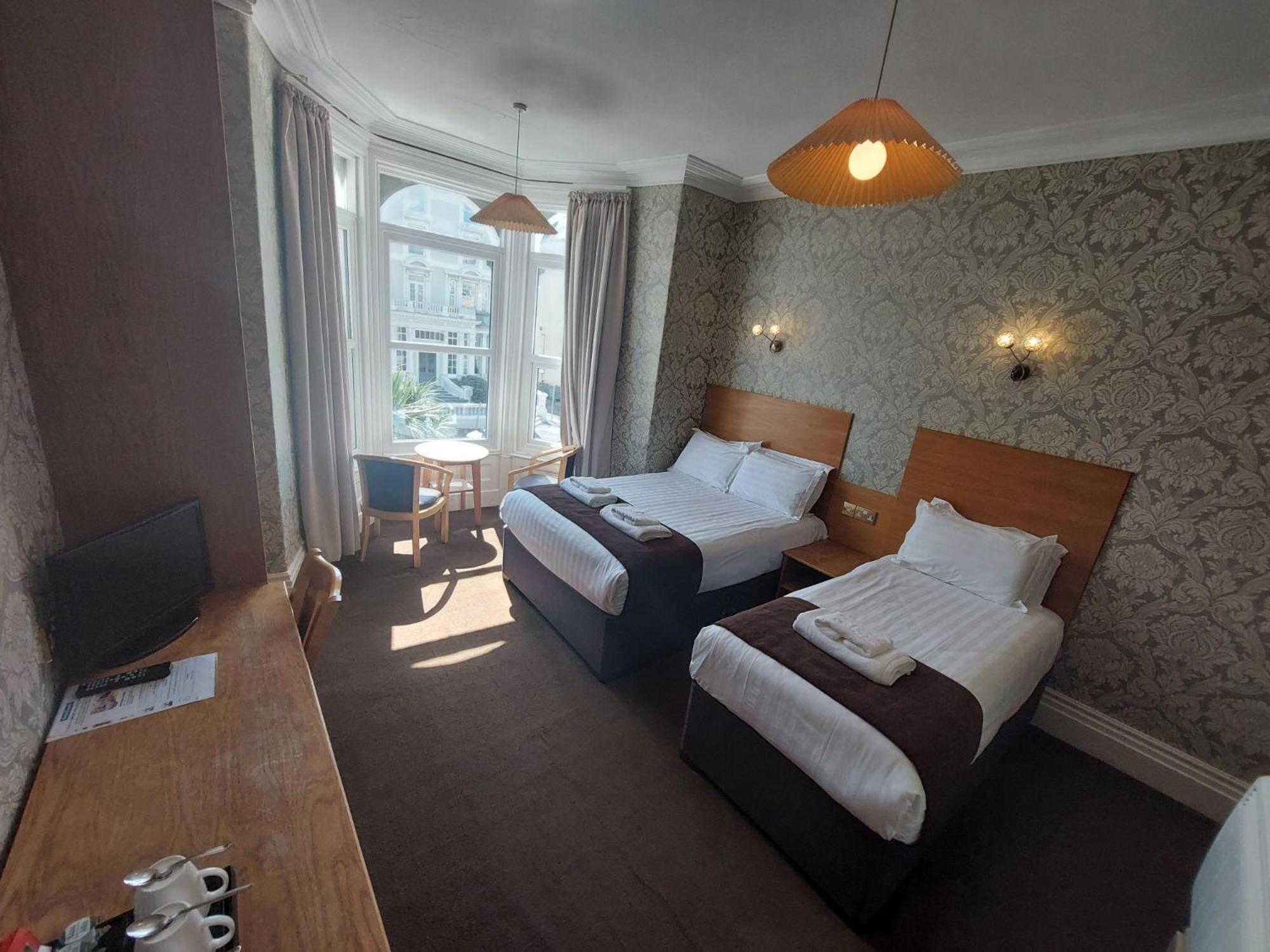 Triple Room with Sea View - Photo 5