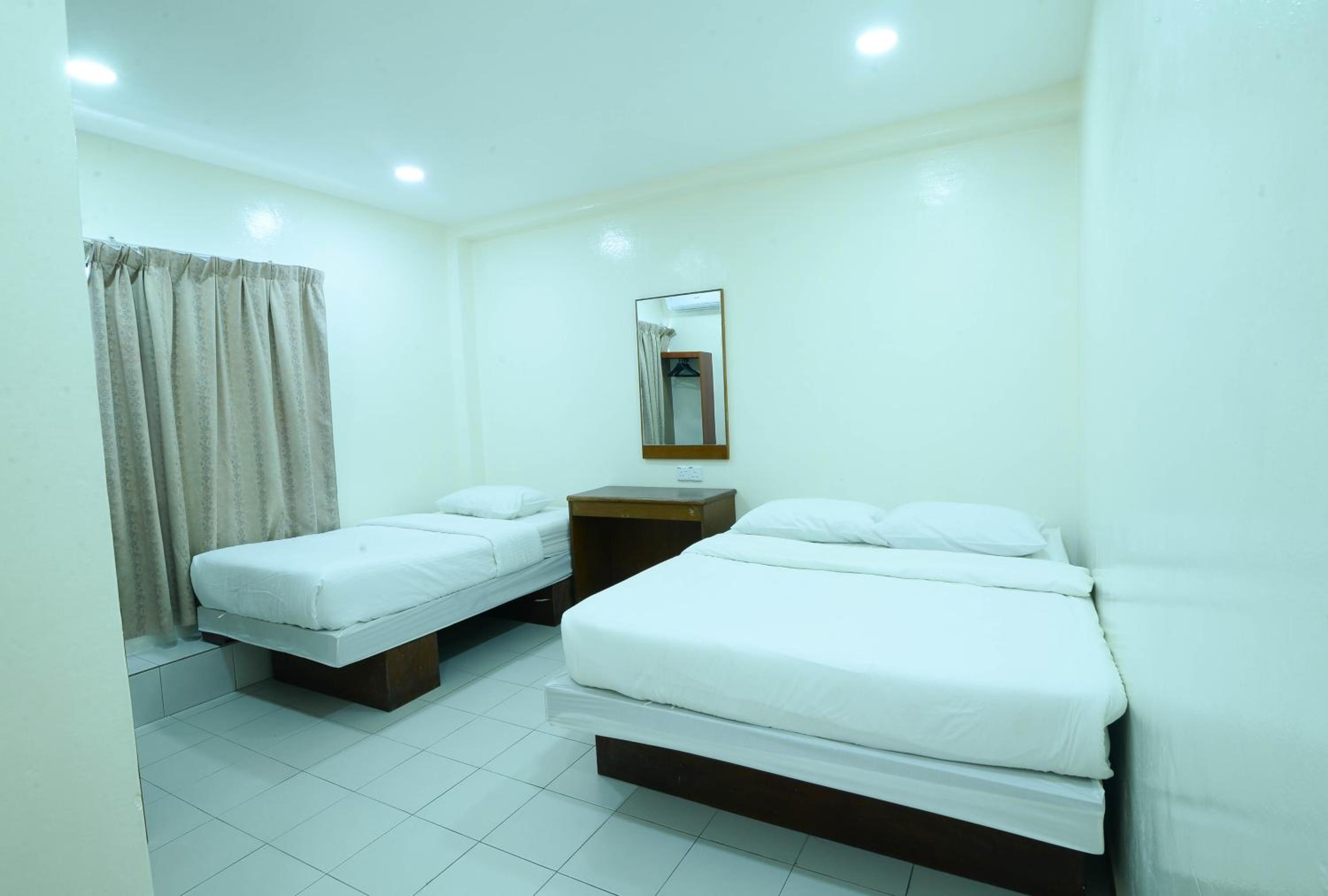 Triple Room with Private Bathroom