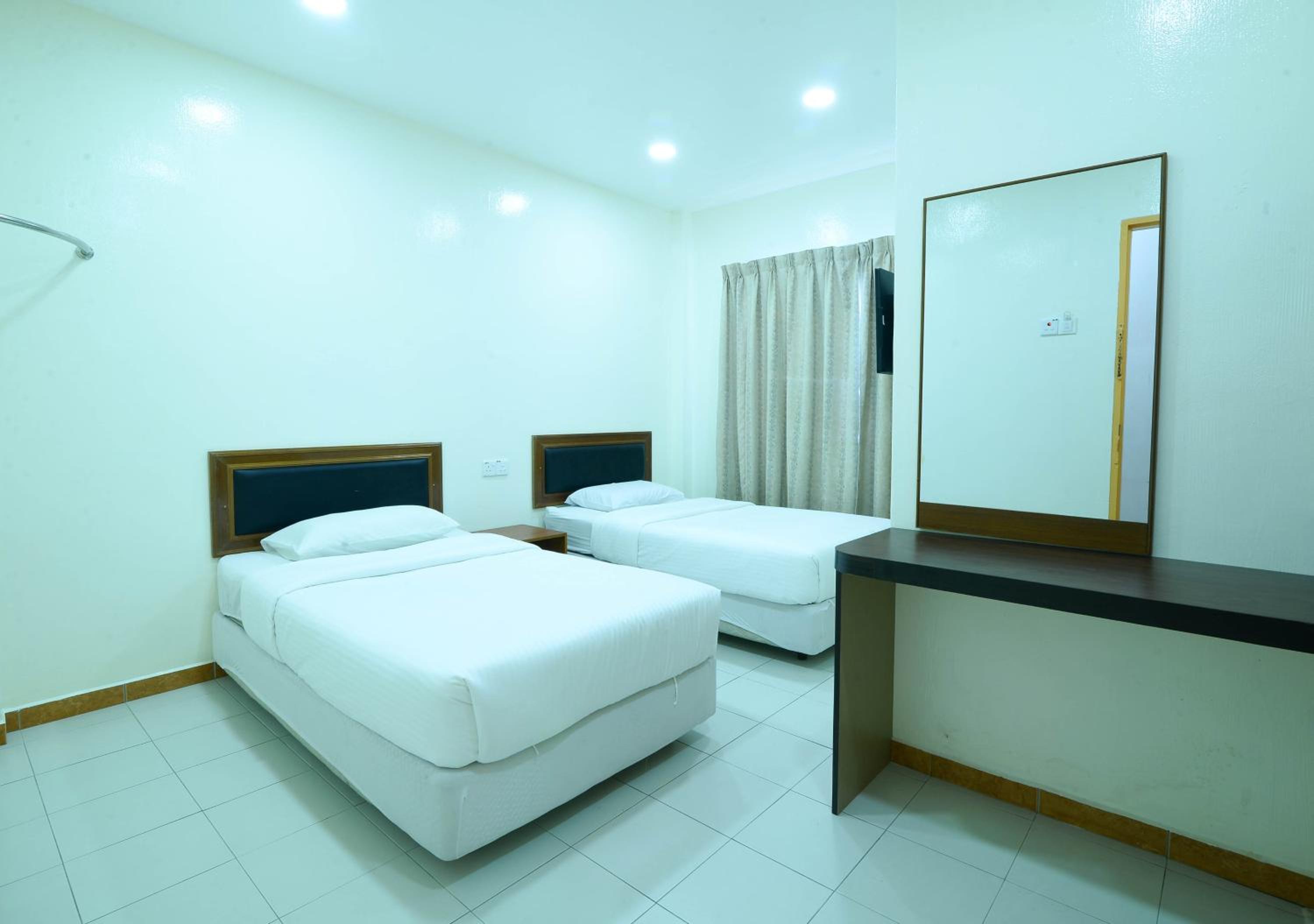 Twin Room with Bathroom
