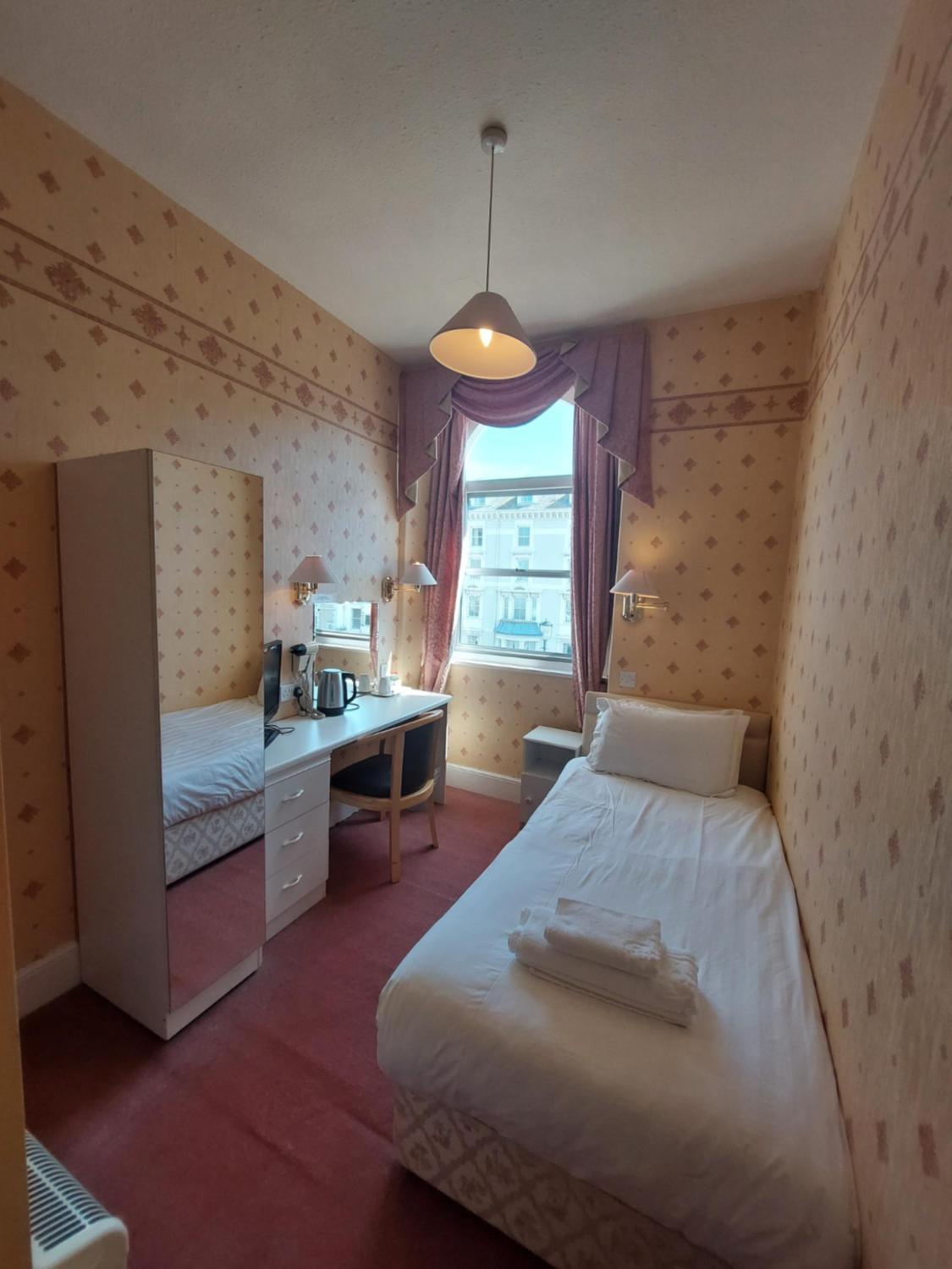 Single Room with Sea View photo 2