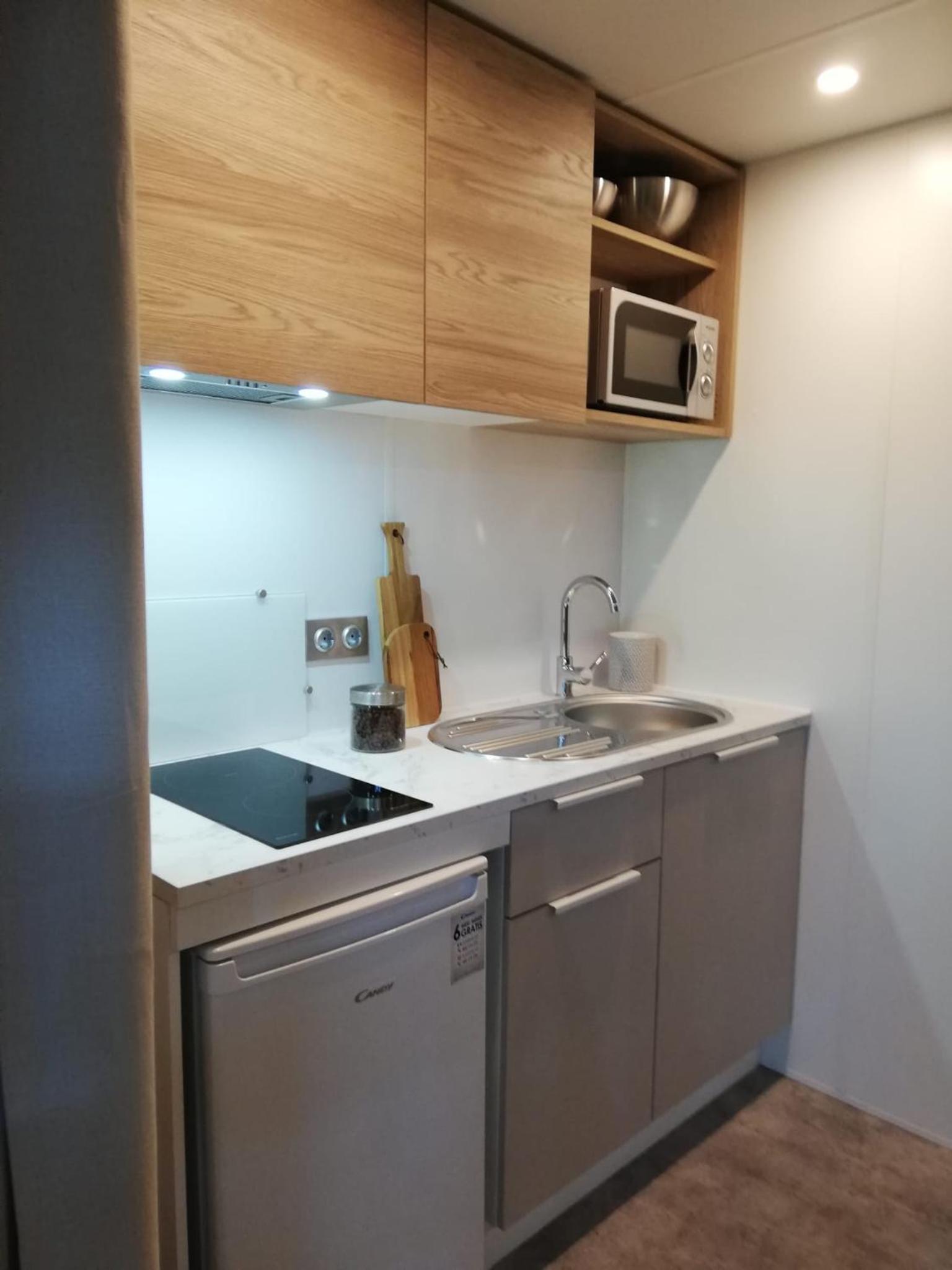 Mobile Home photo 3