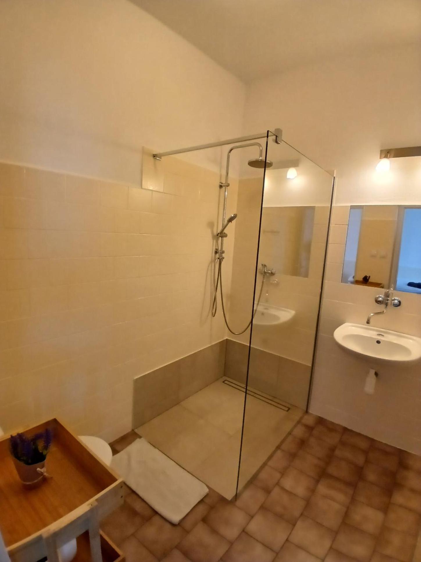 Economy Twin Room