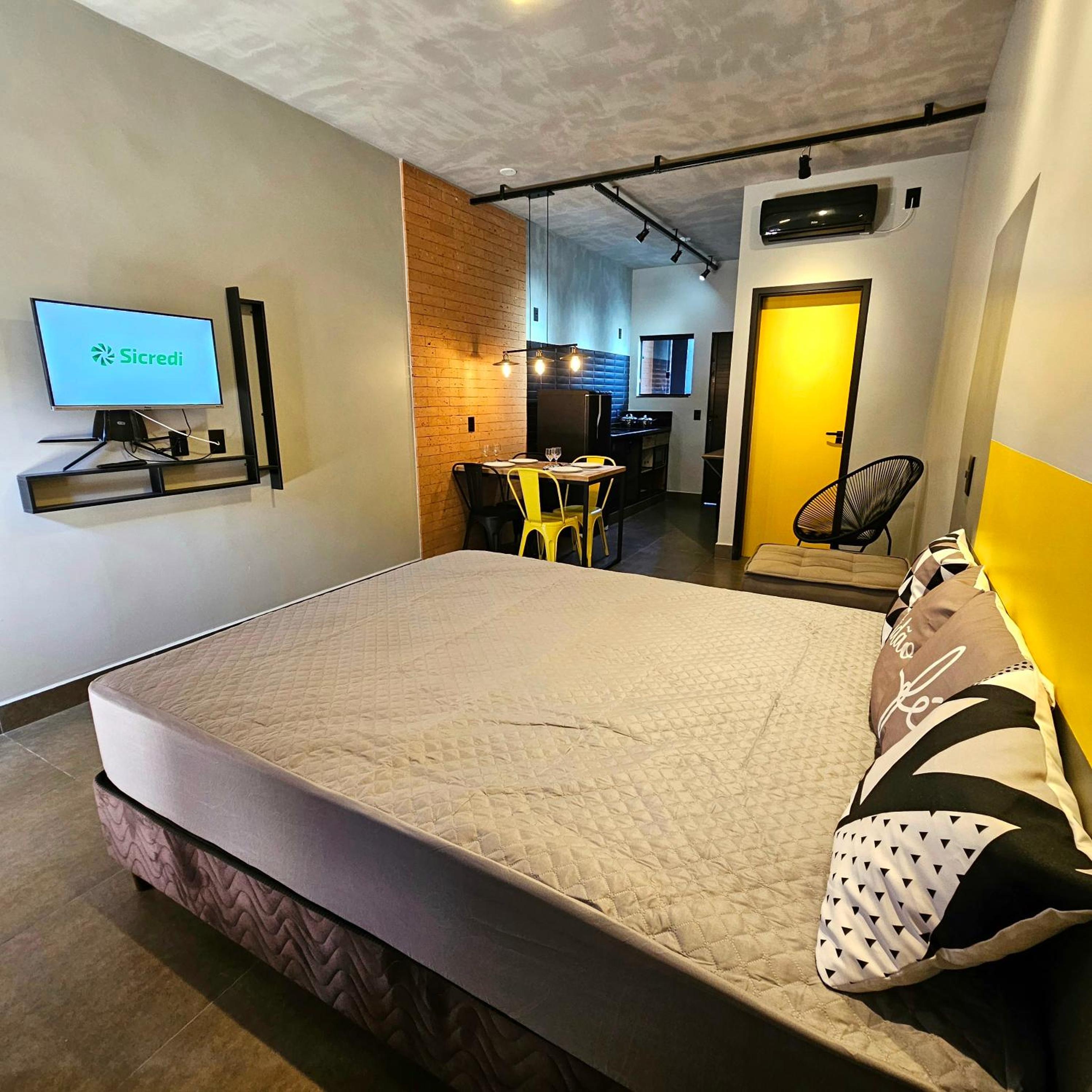 One-bedroom Loft Apartment  photo 3