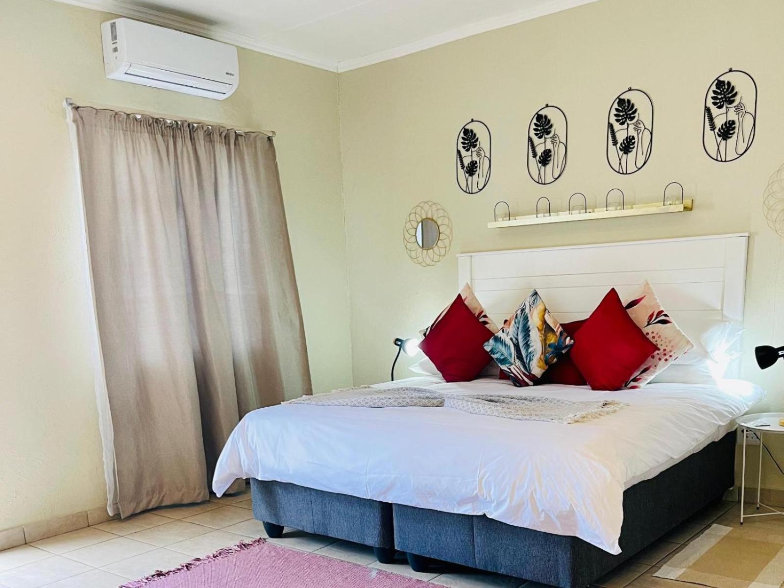 Deluxe Double or Twin Room photo 1