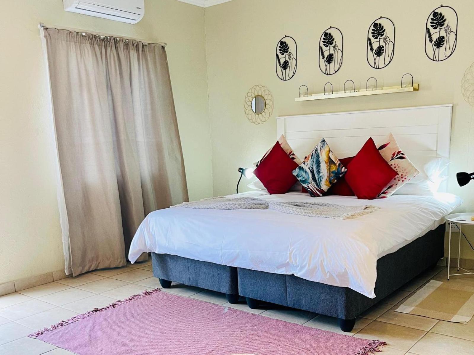 Standard Queen Room photo 1