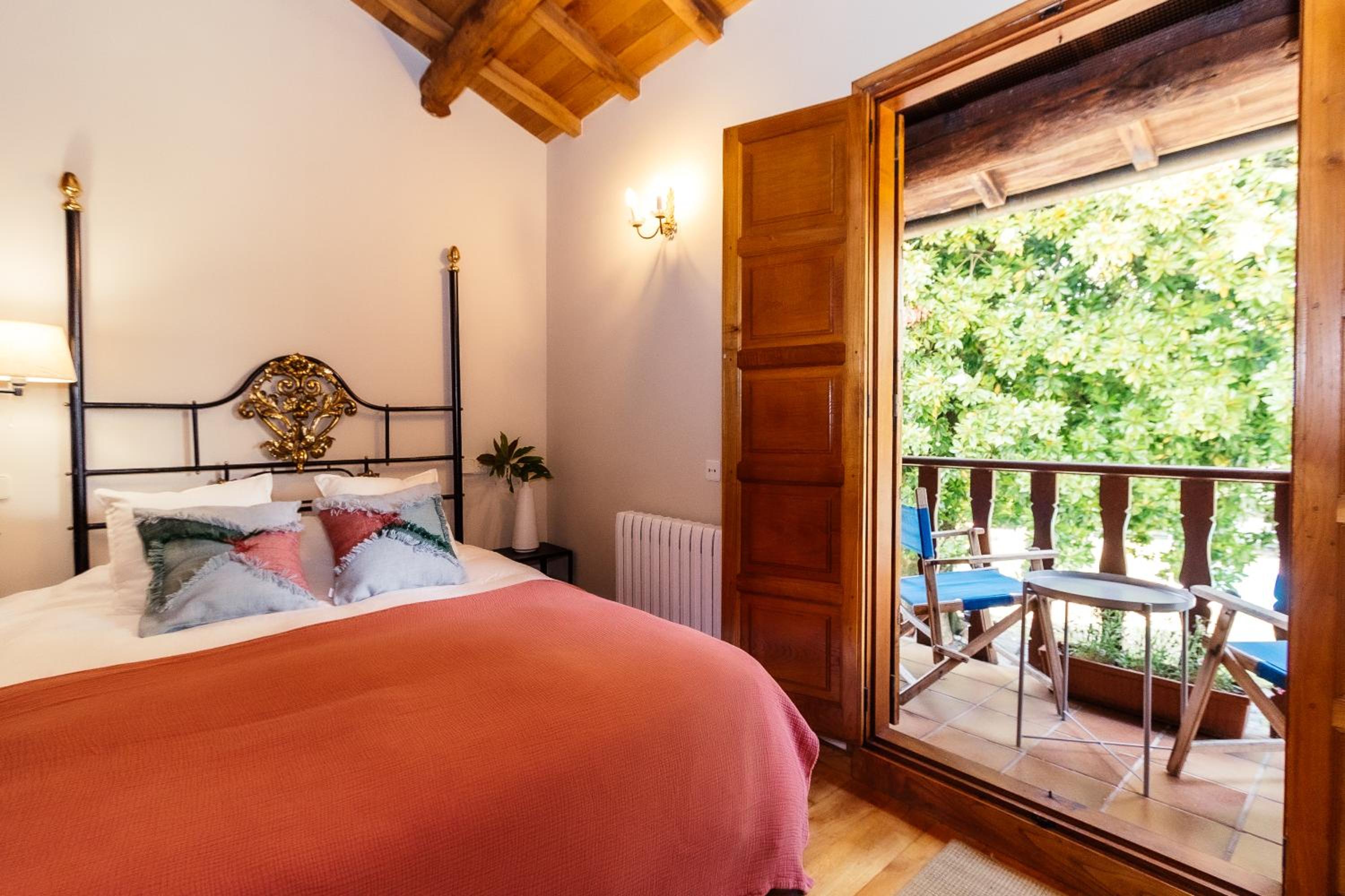 King Room with Balcony photo 3