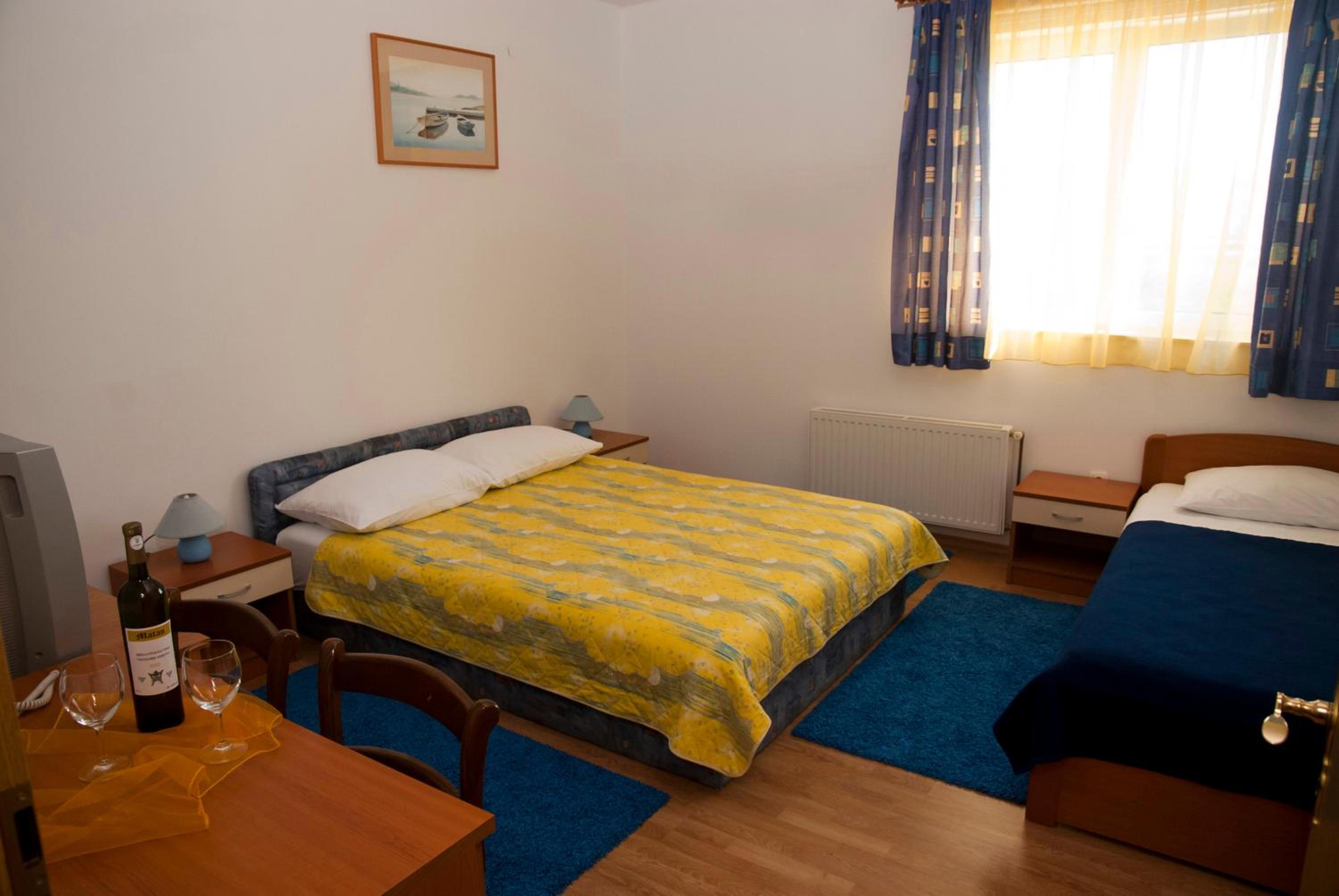 Triple Room - Photo 5