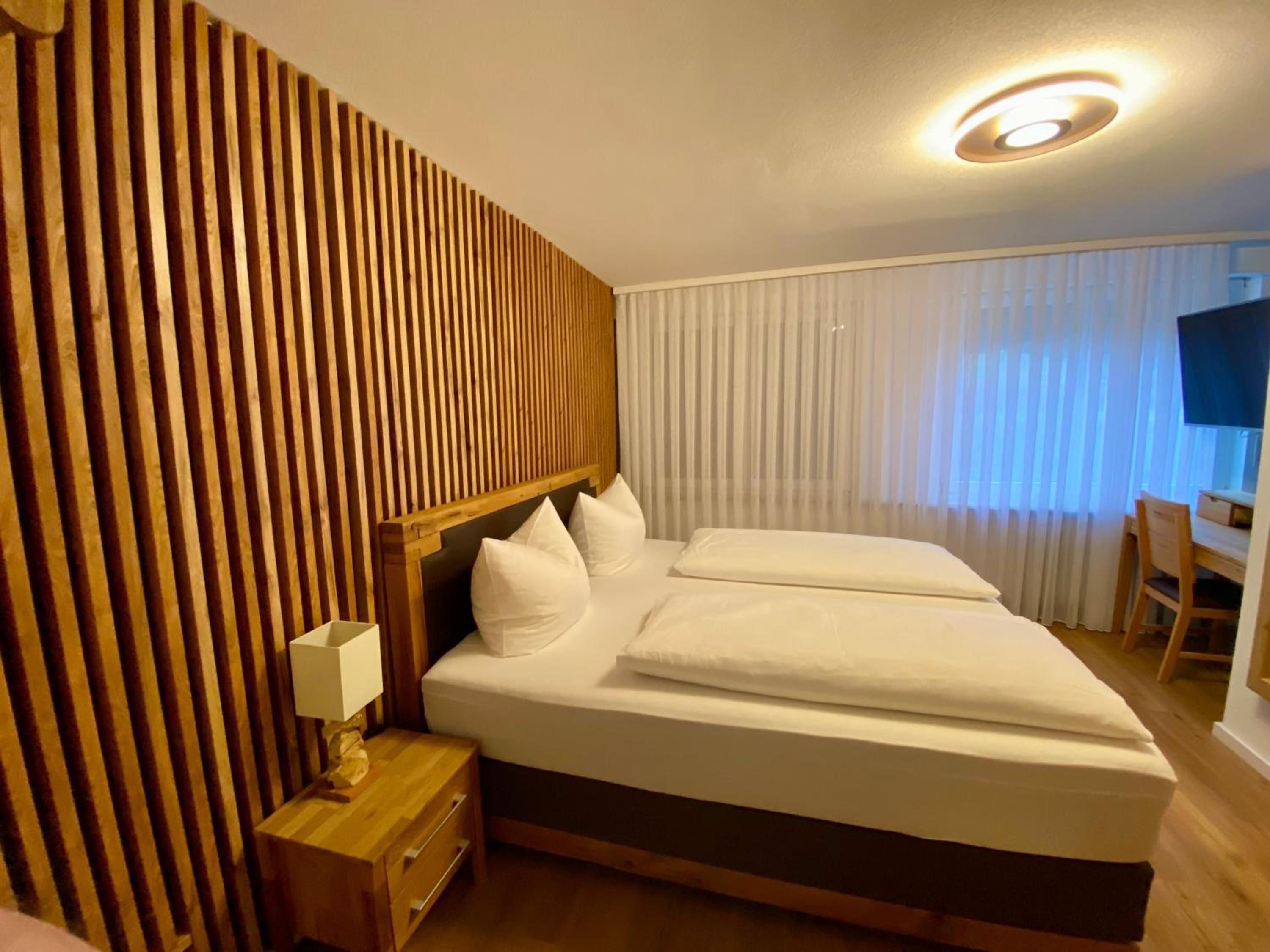 Deluxe Double Room photo 2