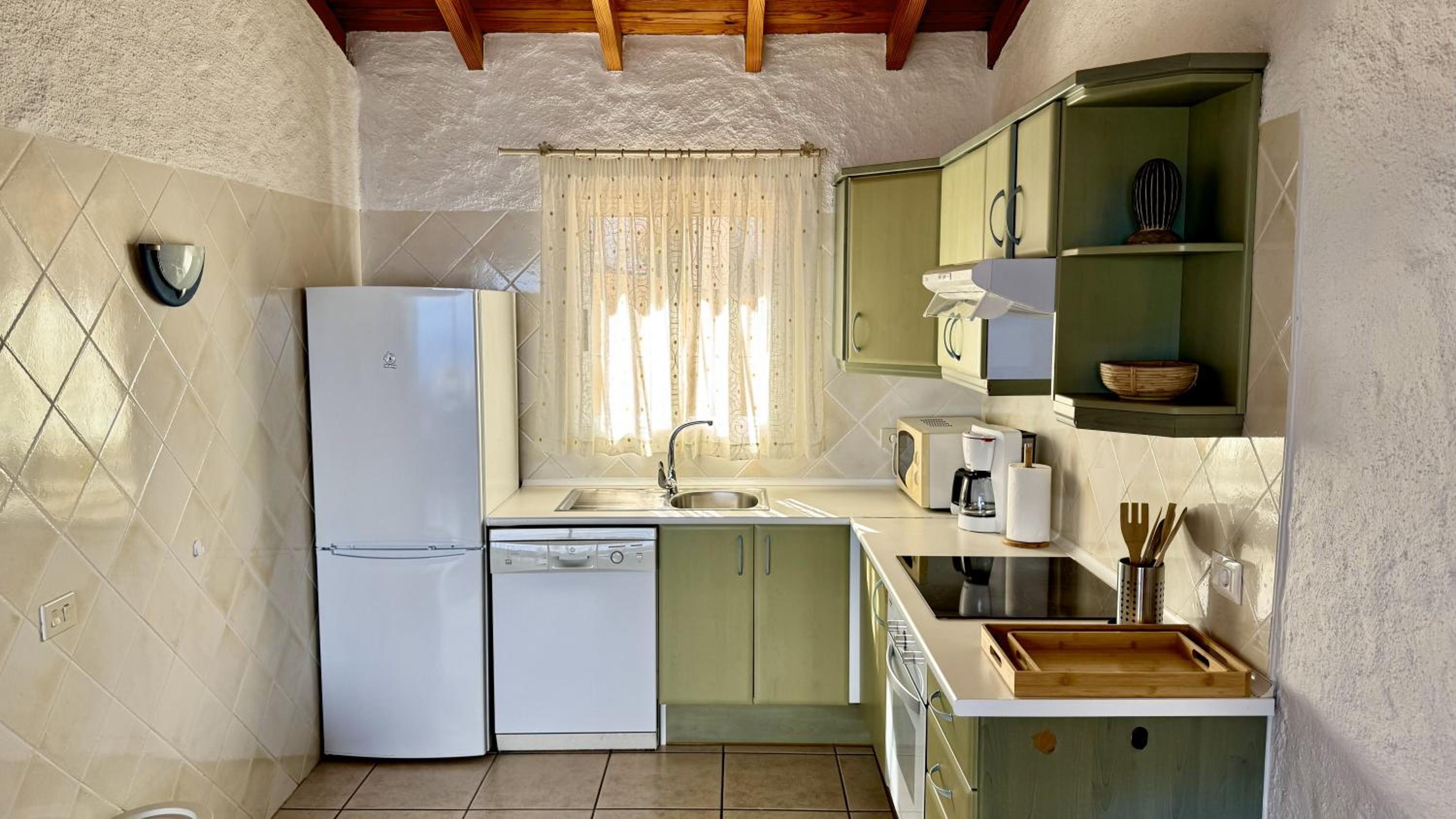 Two-Bedroom Apartment with Terrace and Sea View