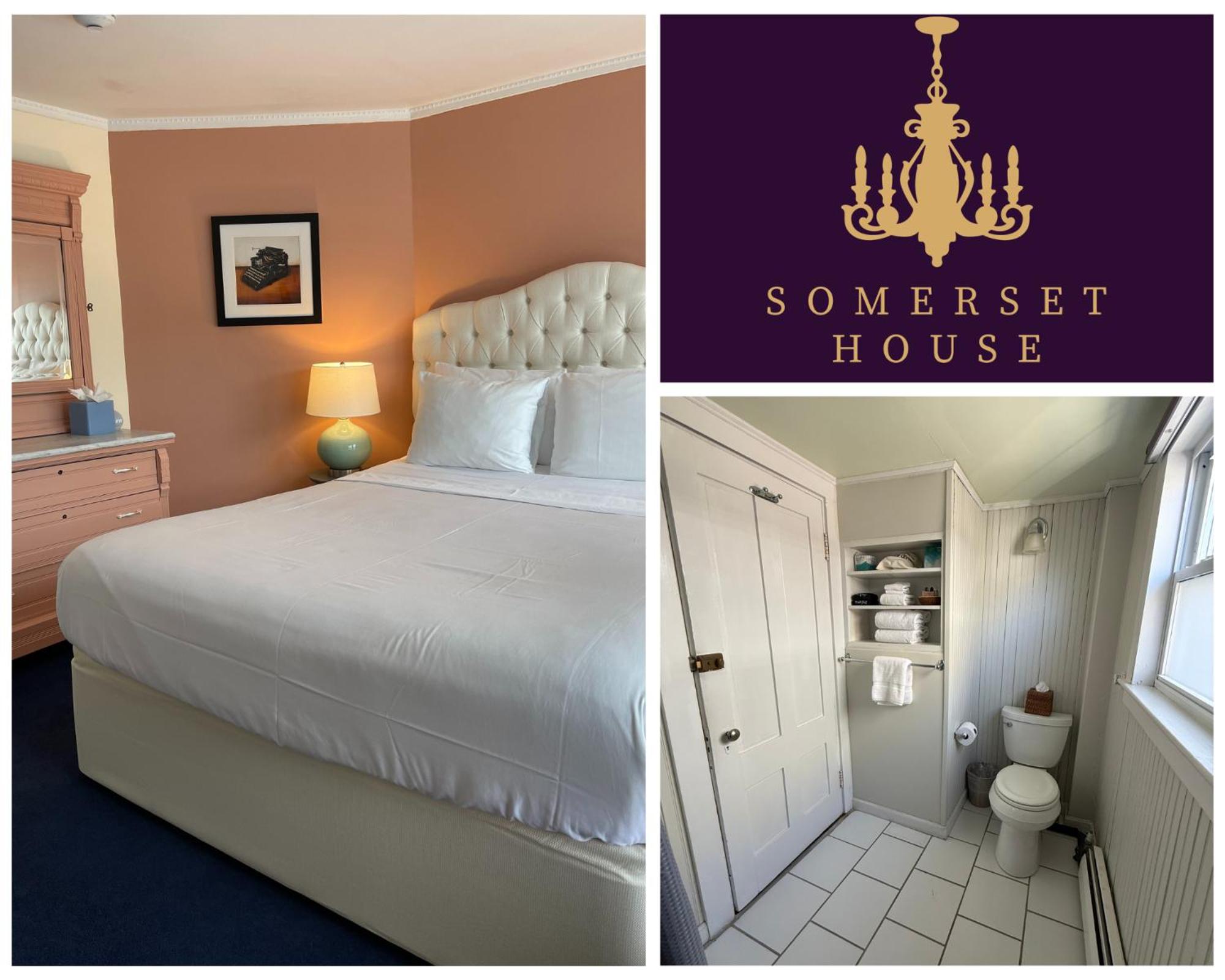 Queen Room with Detached Bath