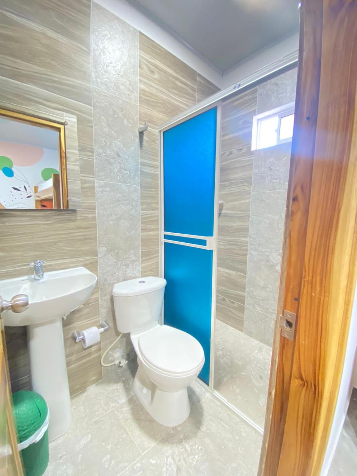 Family Room with Private Bathroom photo 2