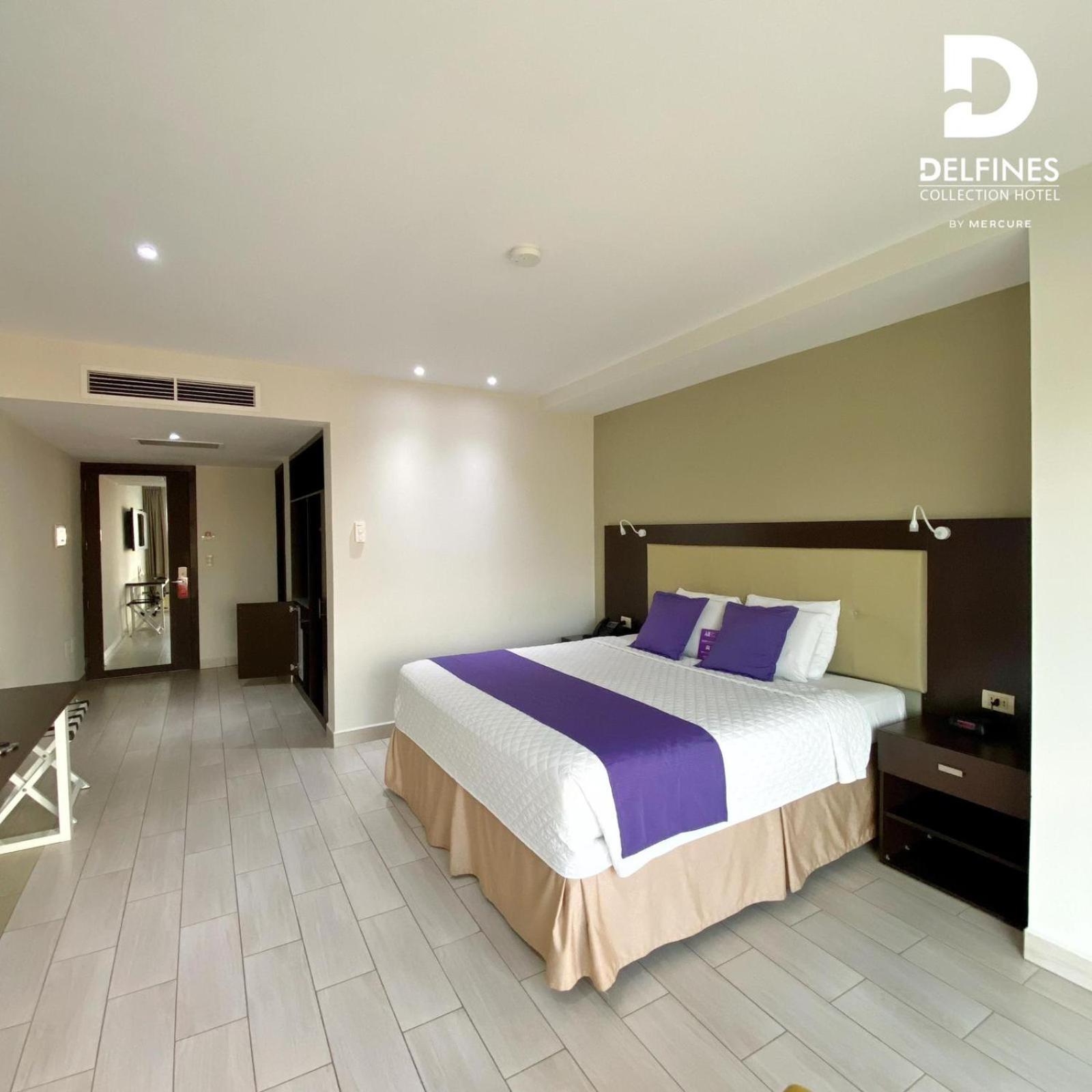 Standard King Room with King Bed - Photo 3