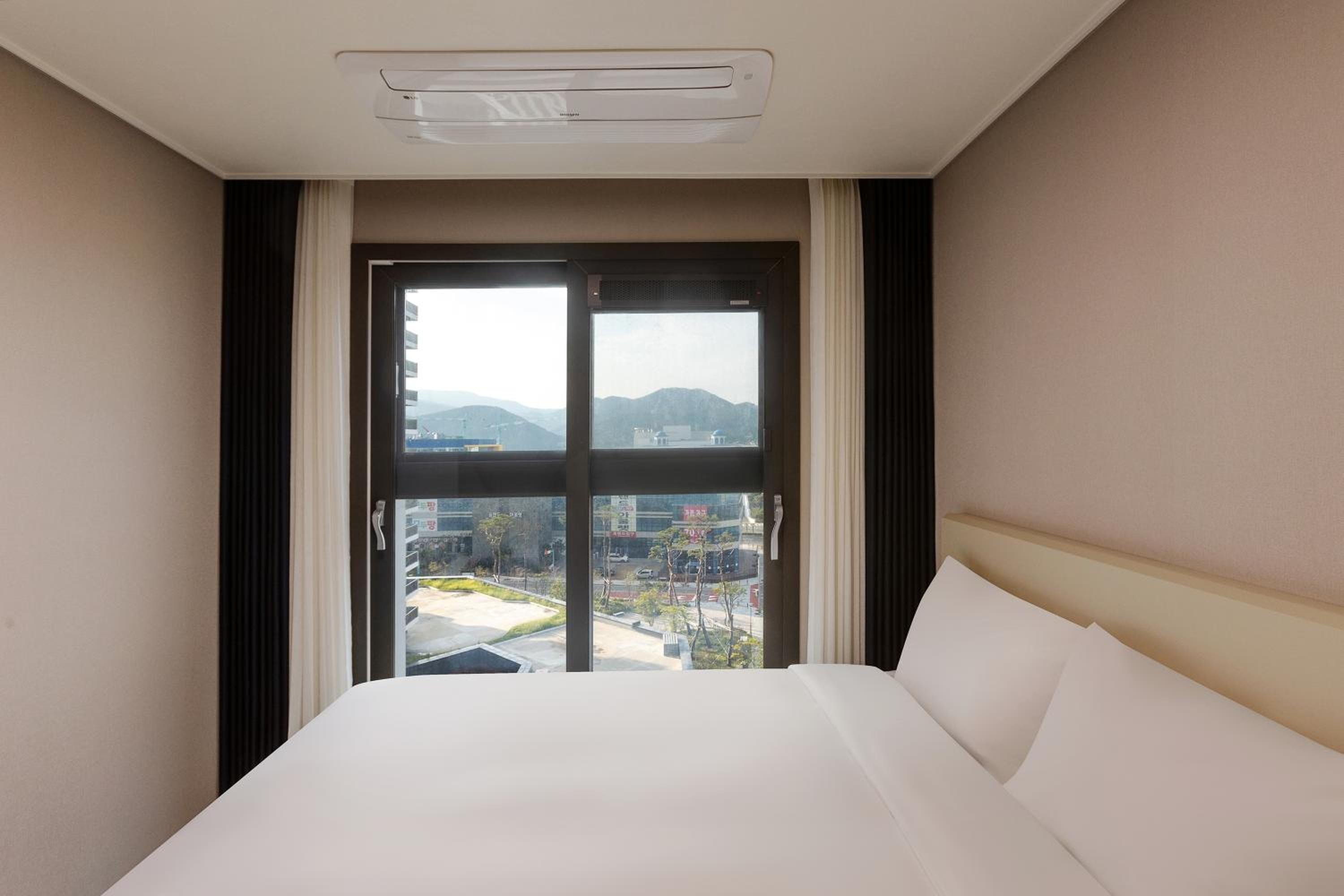 Suite Three Rooms with Terrace