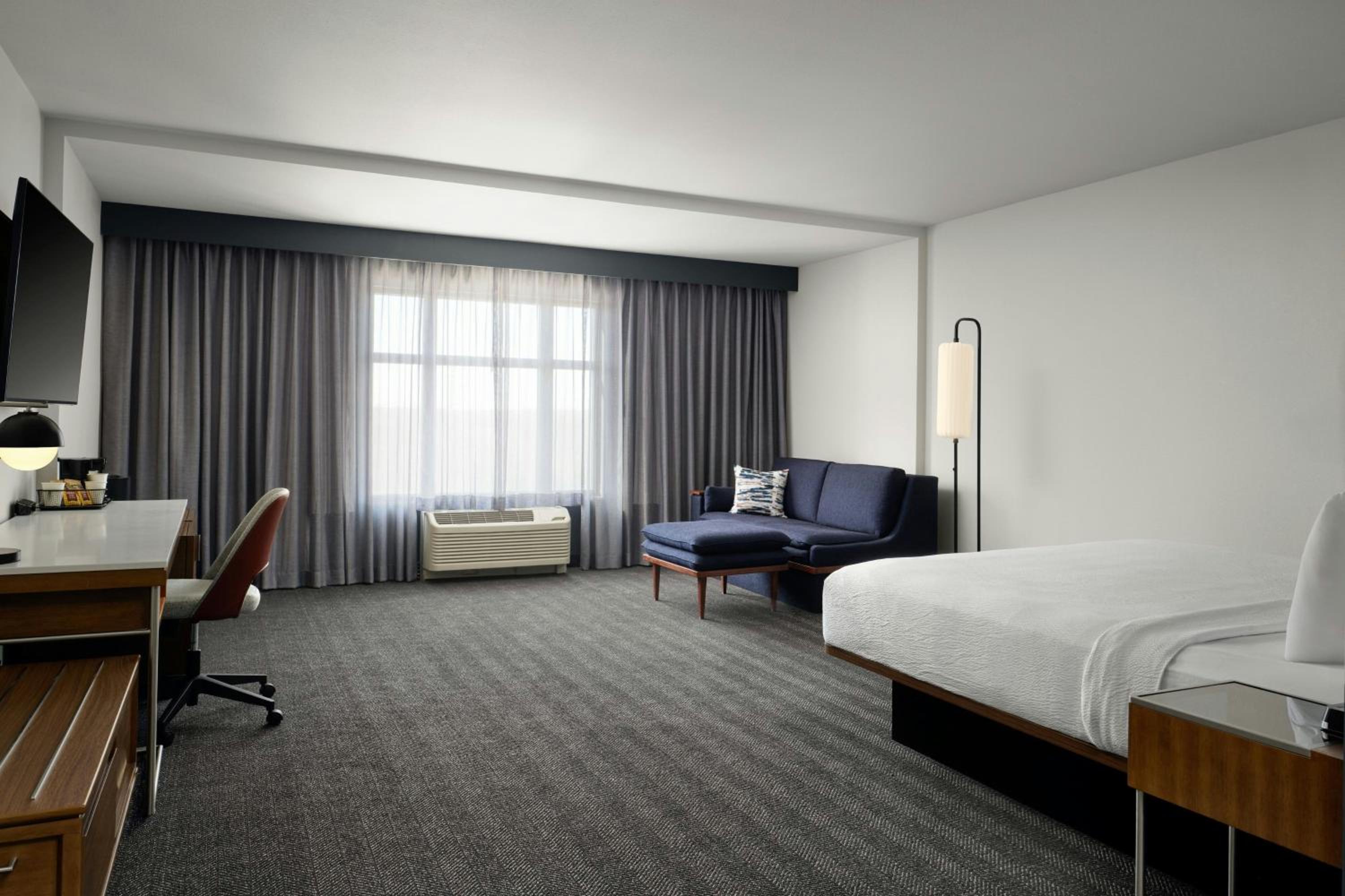 King Room with Sofa Bed - Hearing Accessible