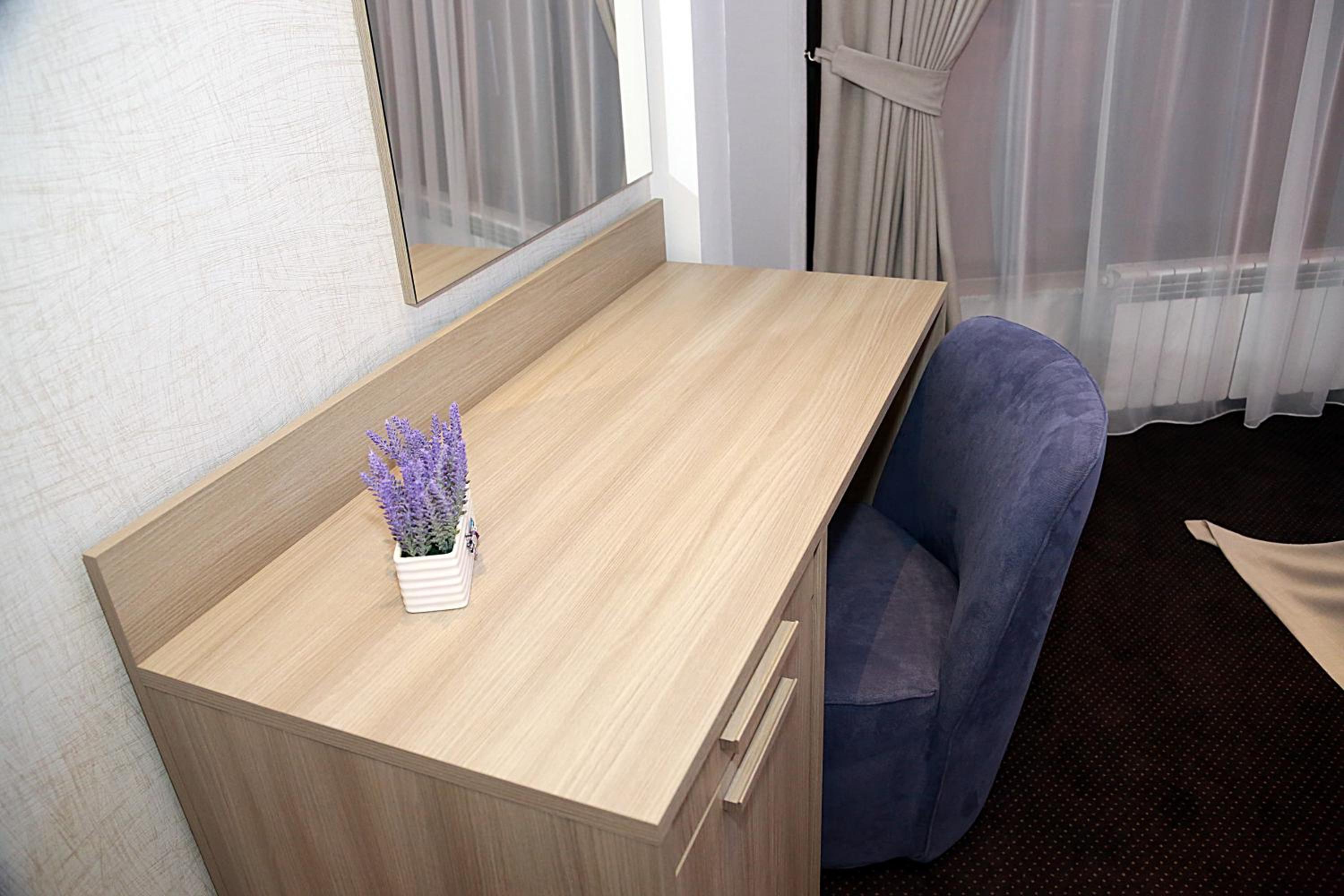 Large Double Room - Photo 18