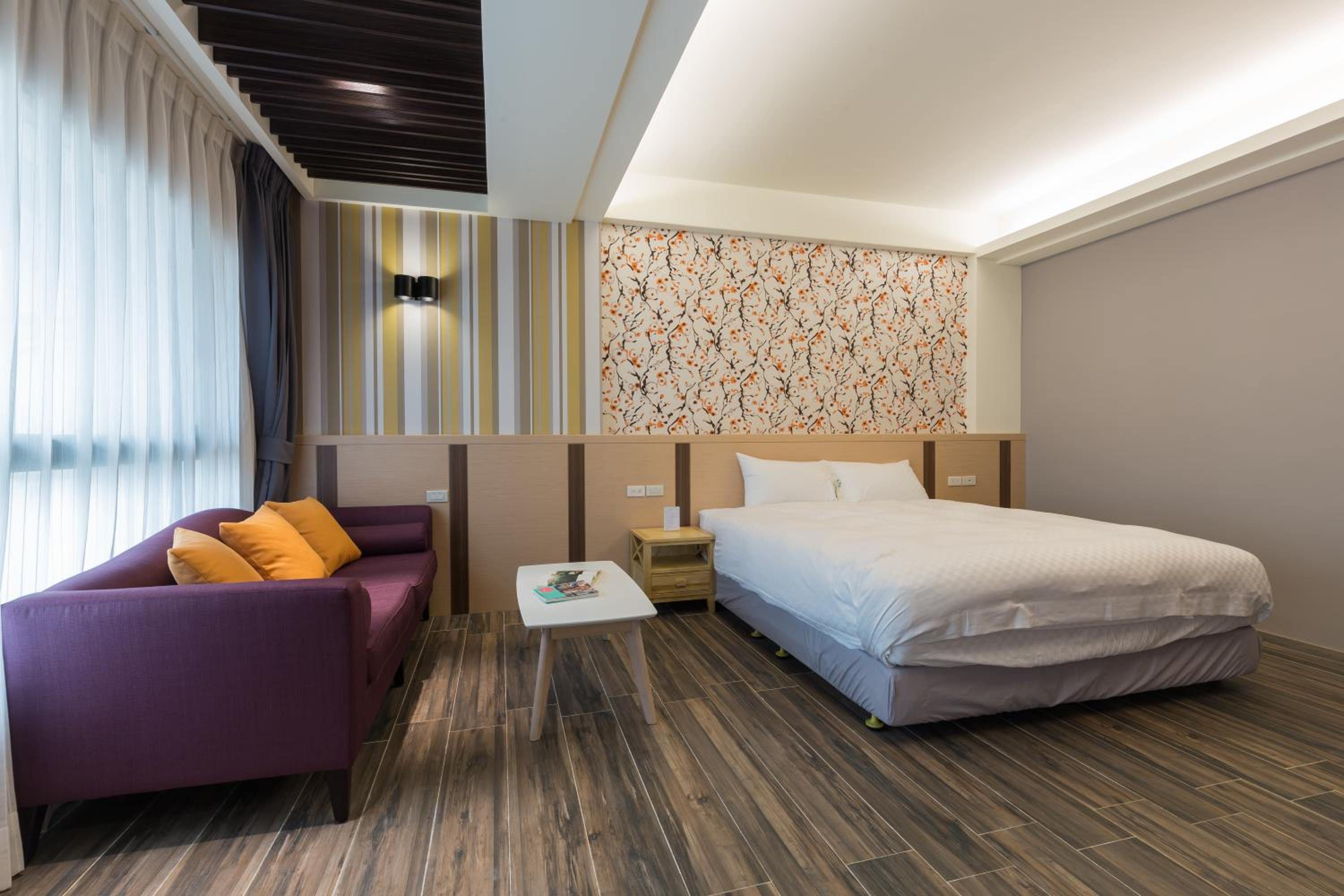 Deluxe Double Room with Bath photo 2