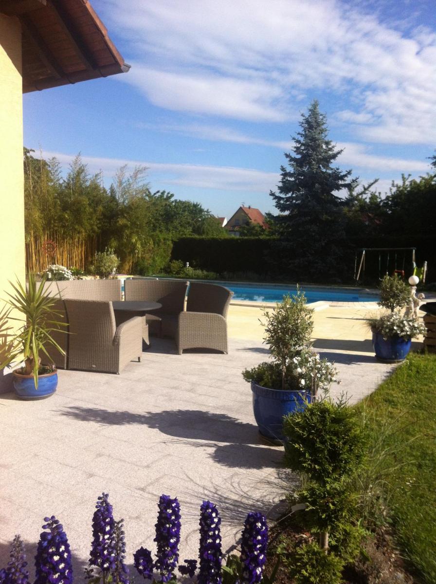 Apartment with Terrace photo 2