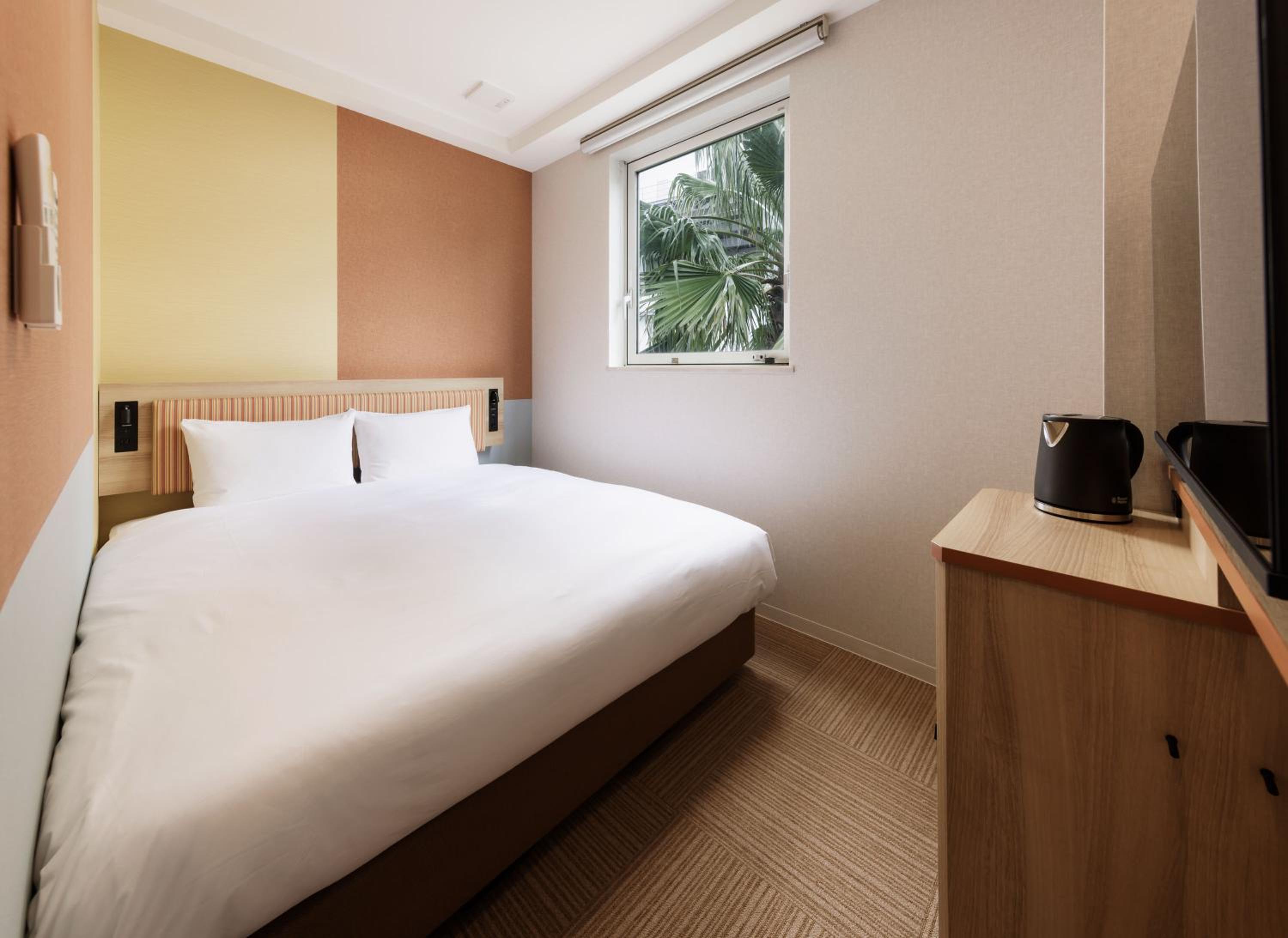 Renewal Double Room (Double Bed) - Non-Smoking - Bay Hotel Building