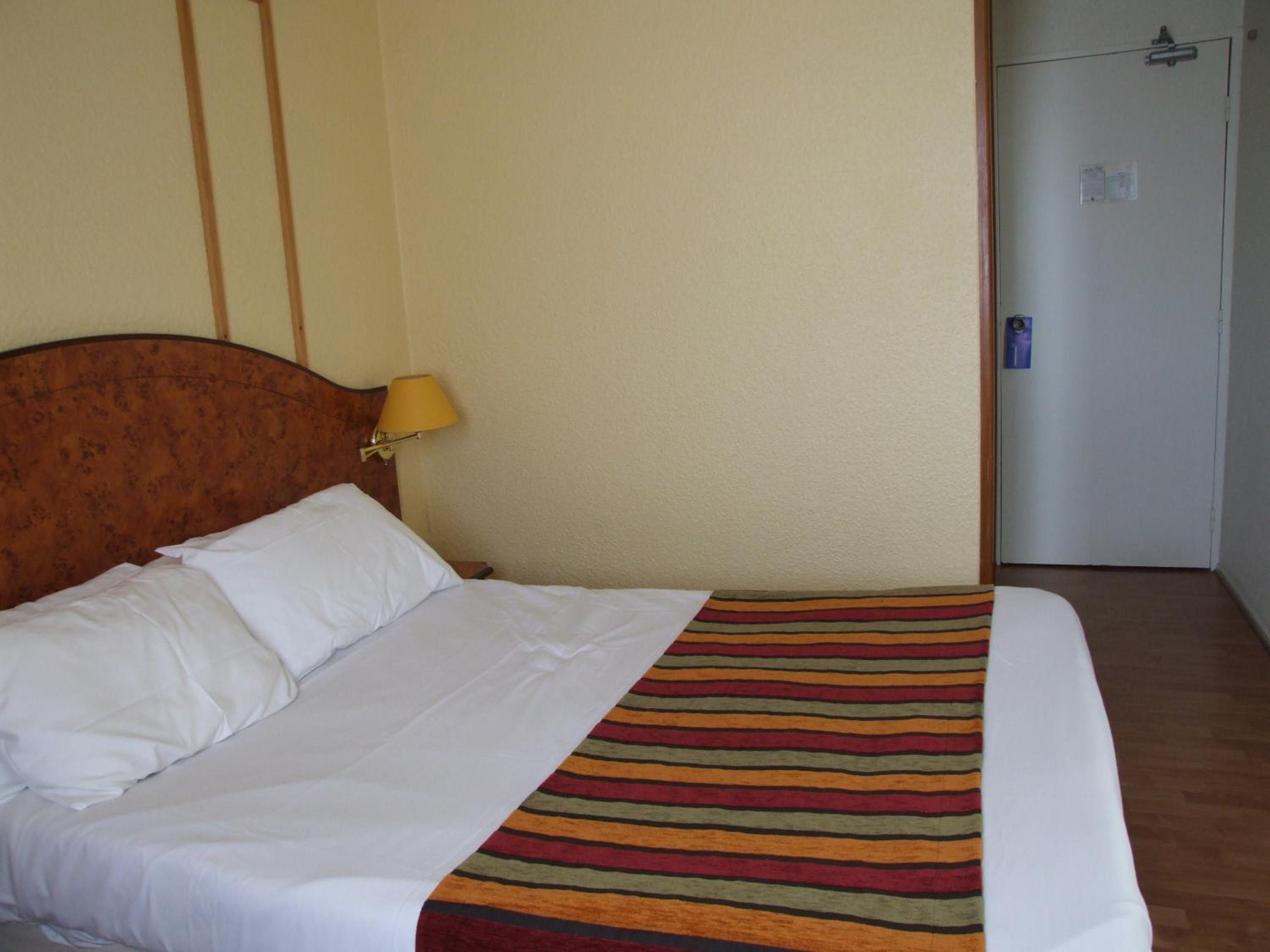 Double Room - Photo 10