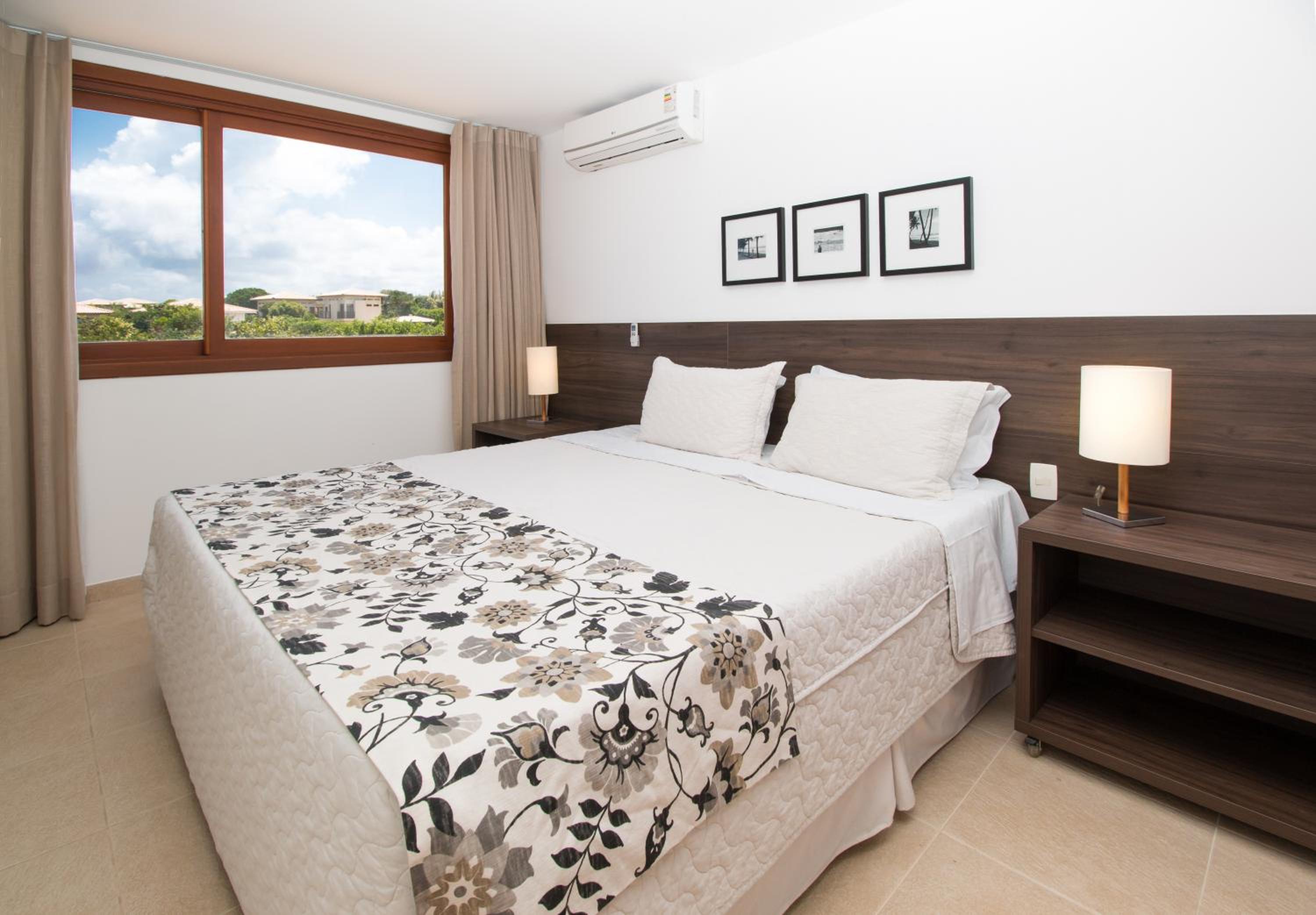 Four-Bedroom House photo 1