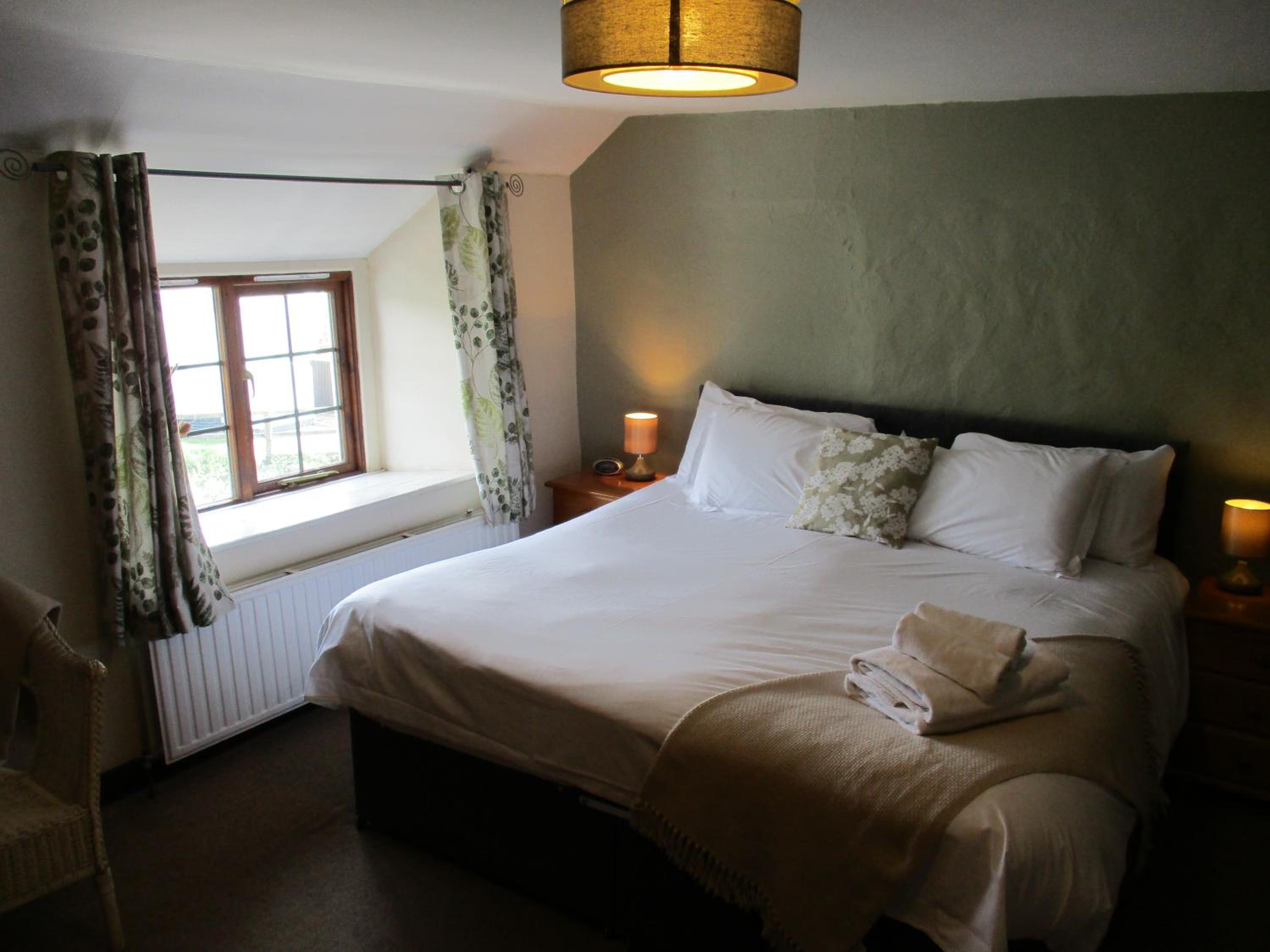 Deluxe Double Room with Garden View - Photo 9