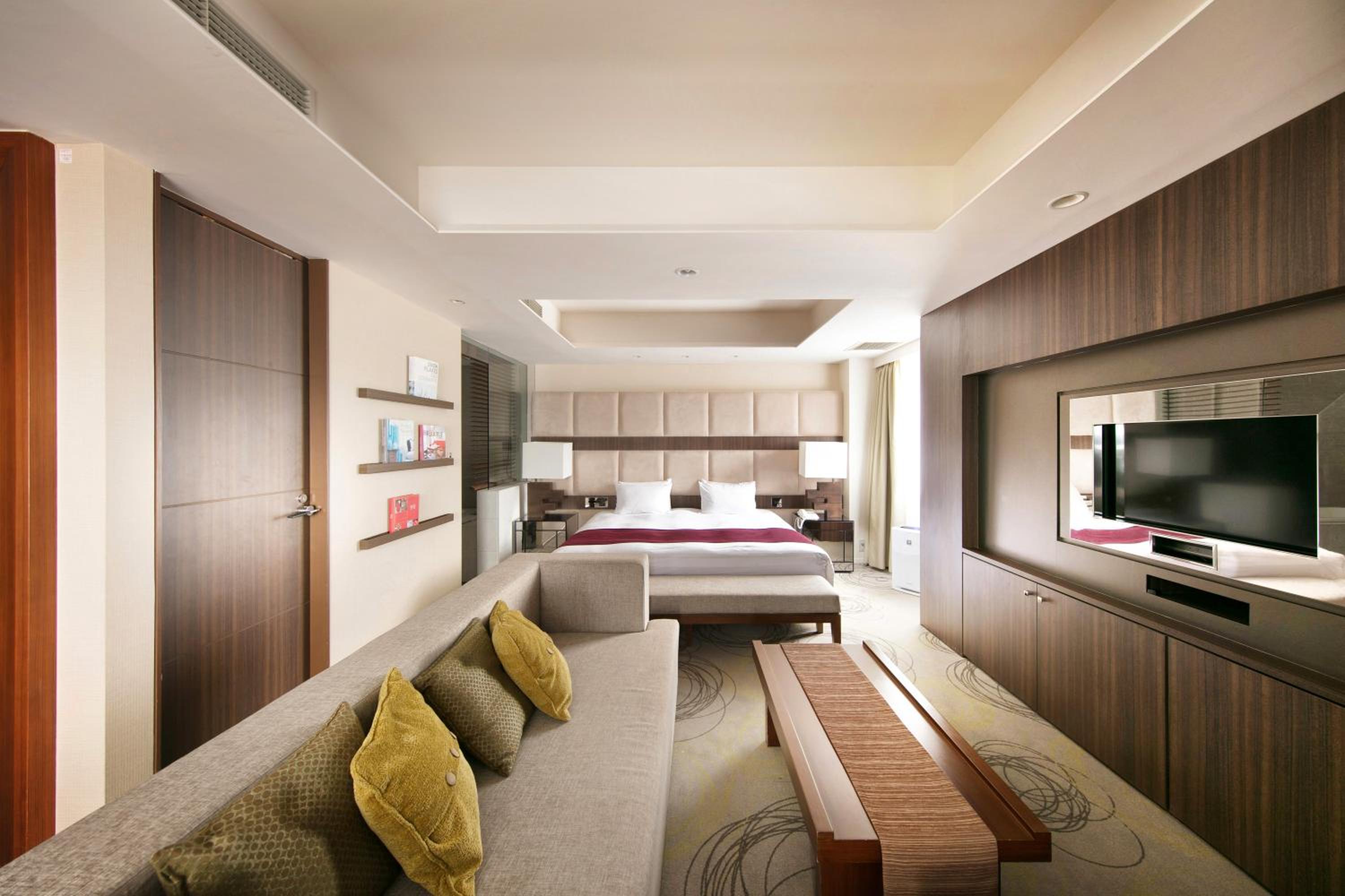 Deluxe Double Room - Photo 9