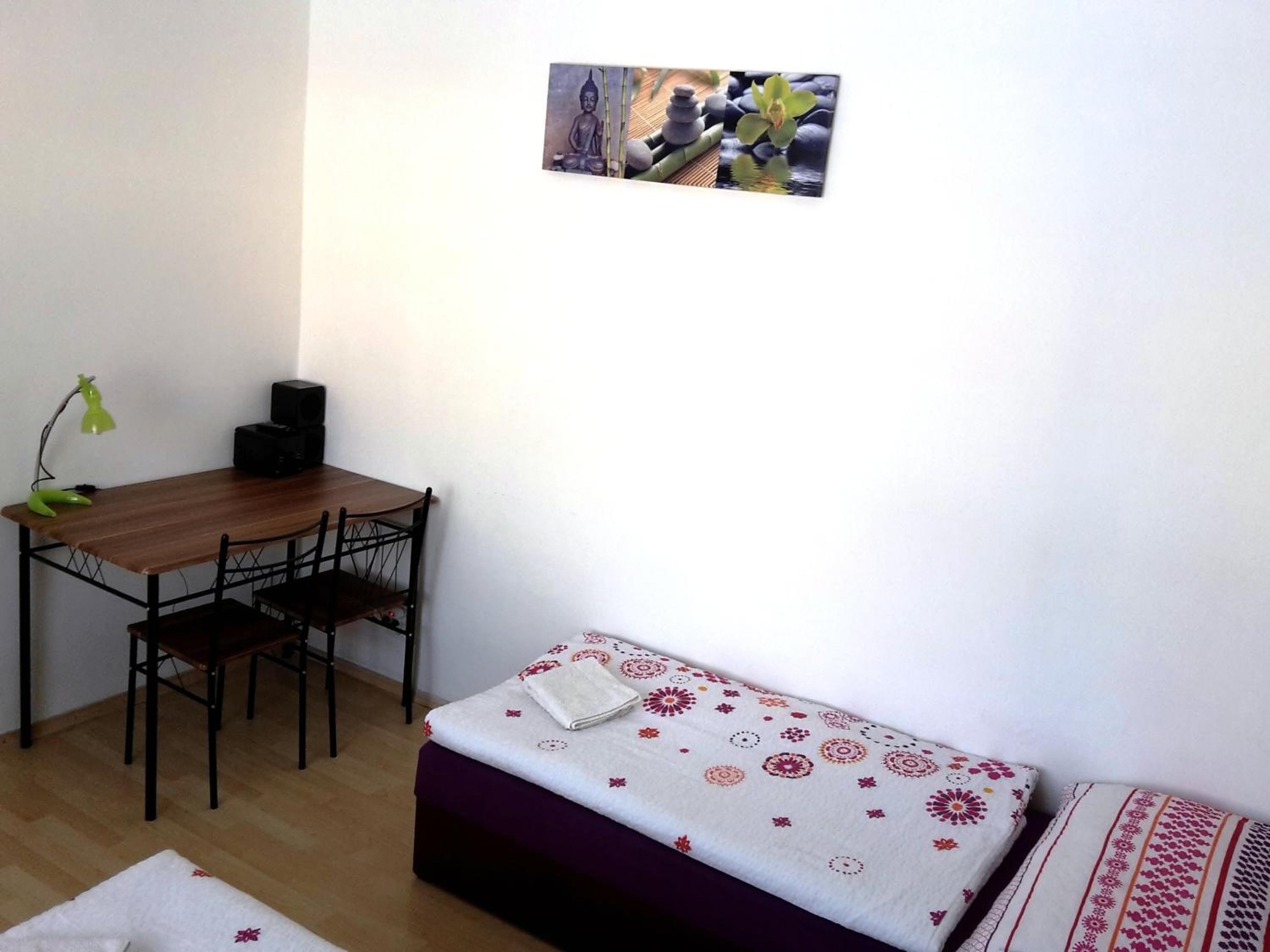 Apartment - Photo 2
