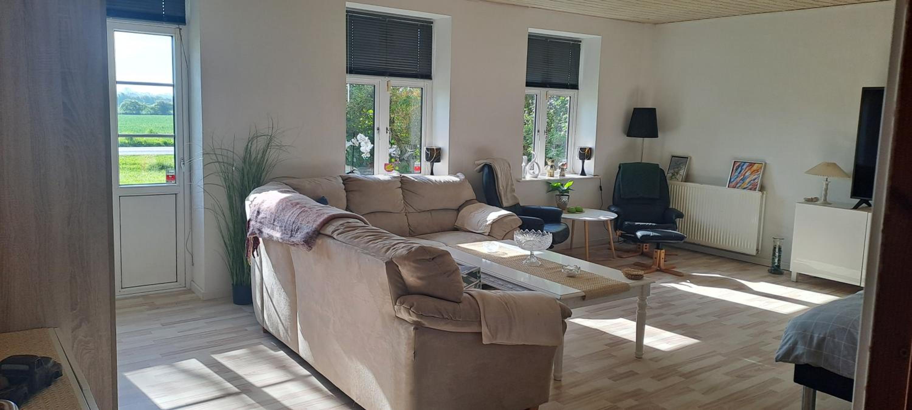 Standard Twin Room with Sofa photo 1