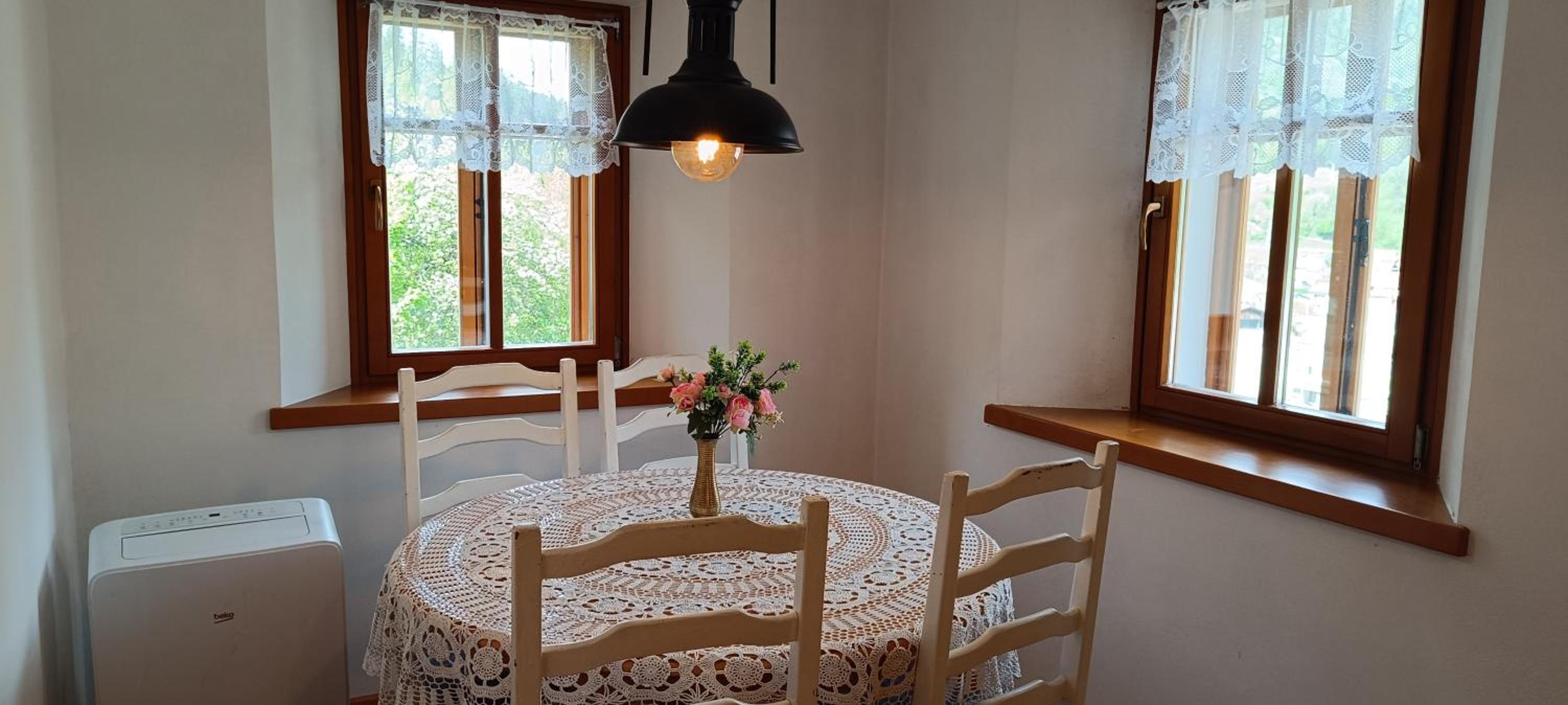 One-Bedroom Apartment - Photo 6