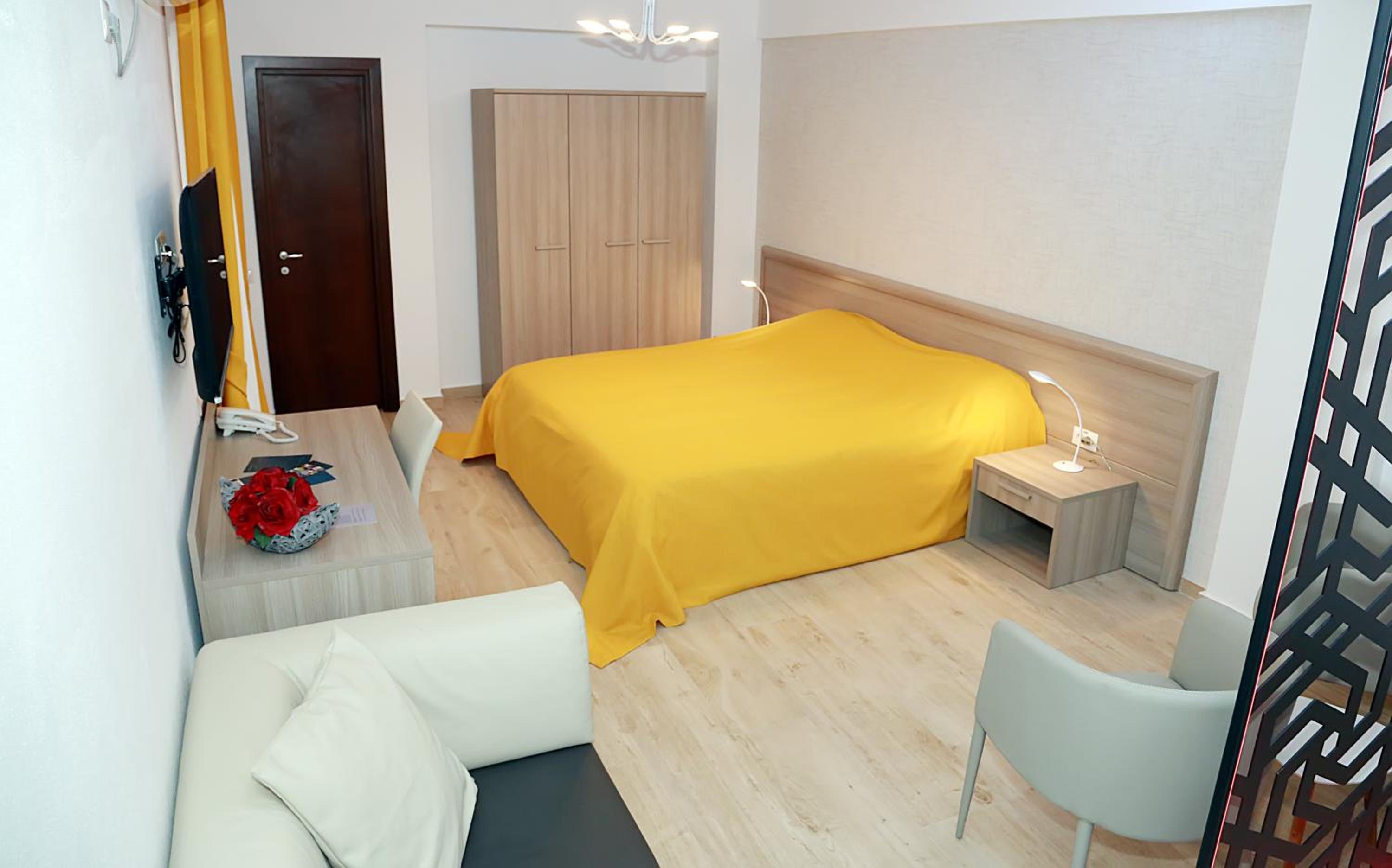 Deluxe Double Room with Spa Bath  - Photo 1