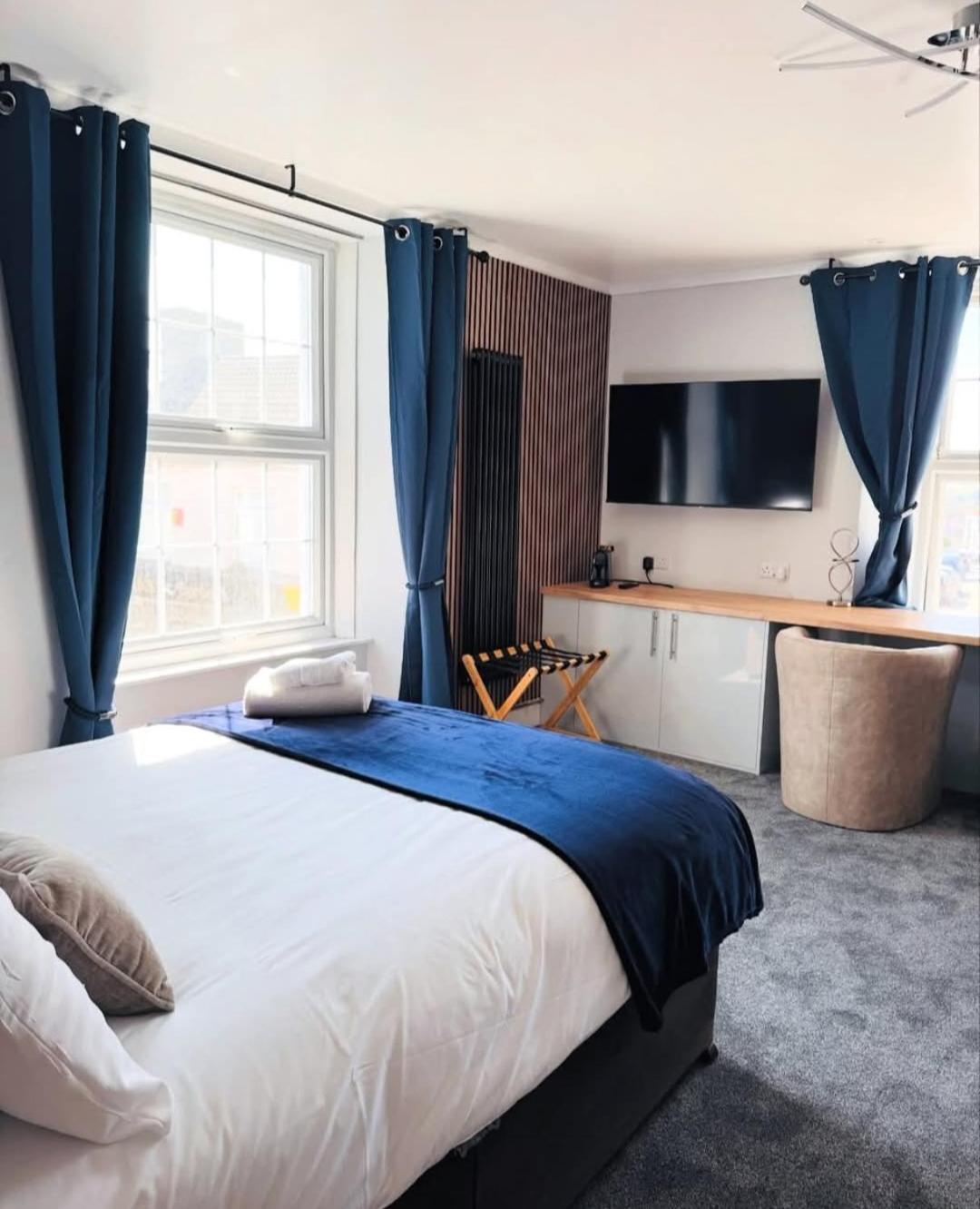 Deluxe Suite photo 1