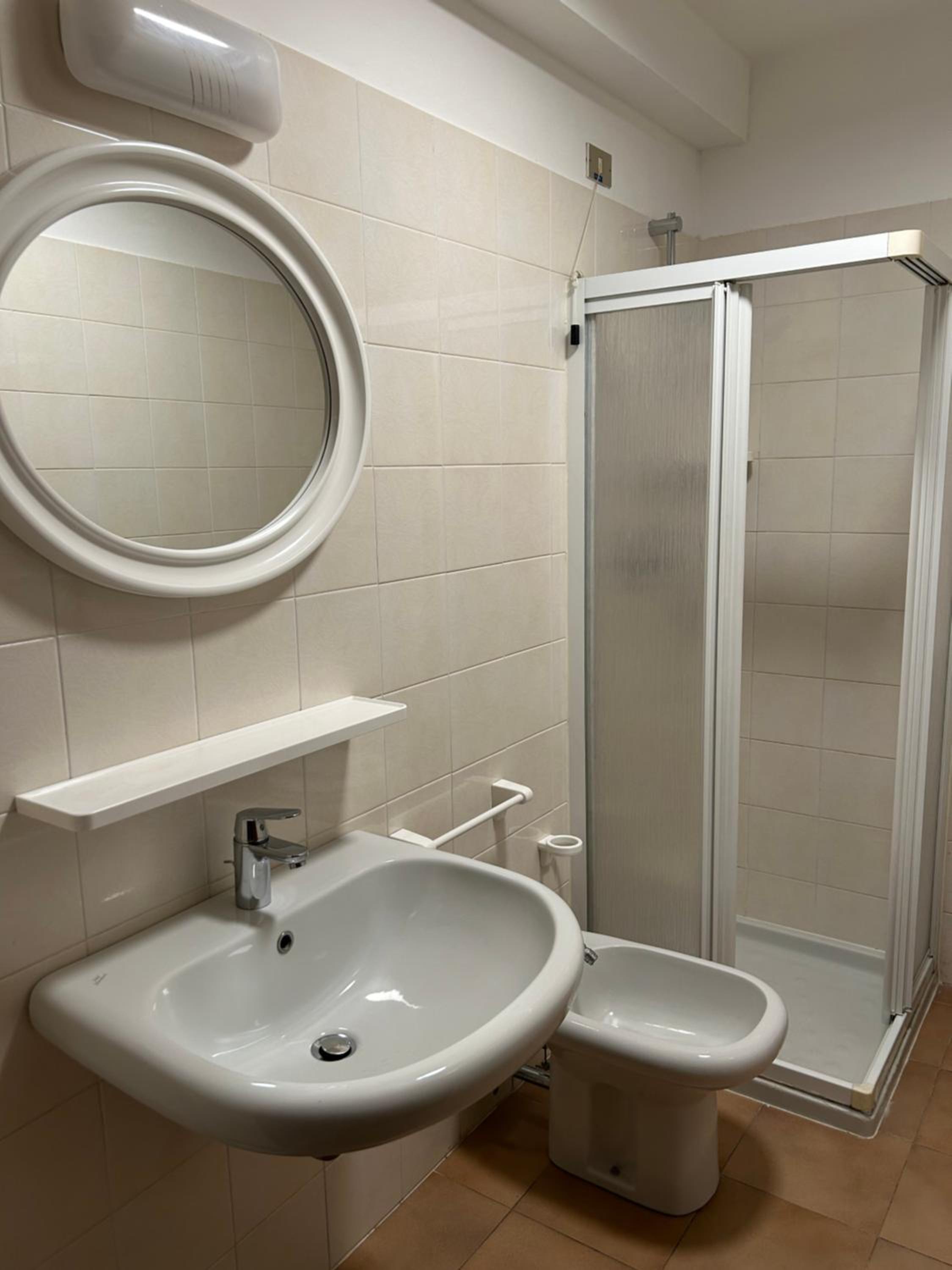 Economy Double or Twin Room photo 3