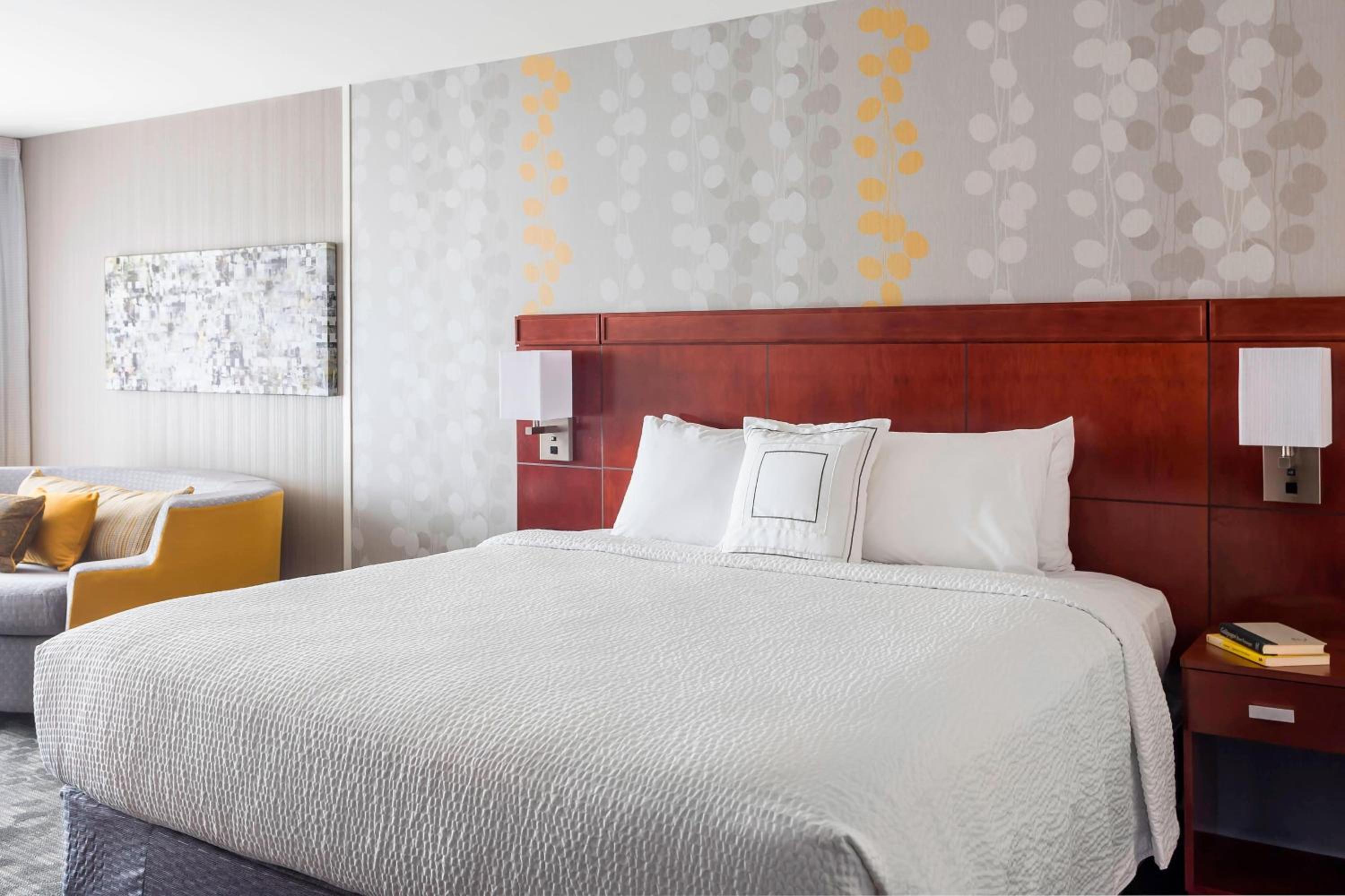 King Room with Sofa Bed