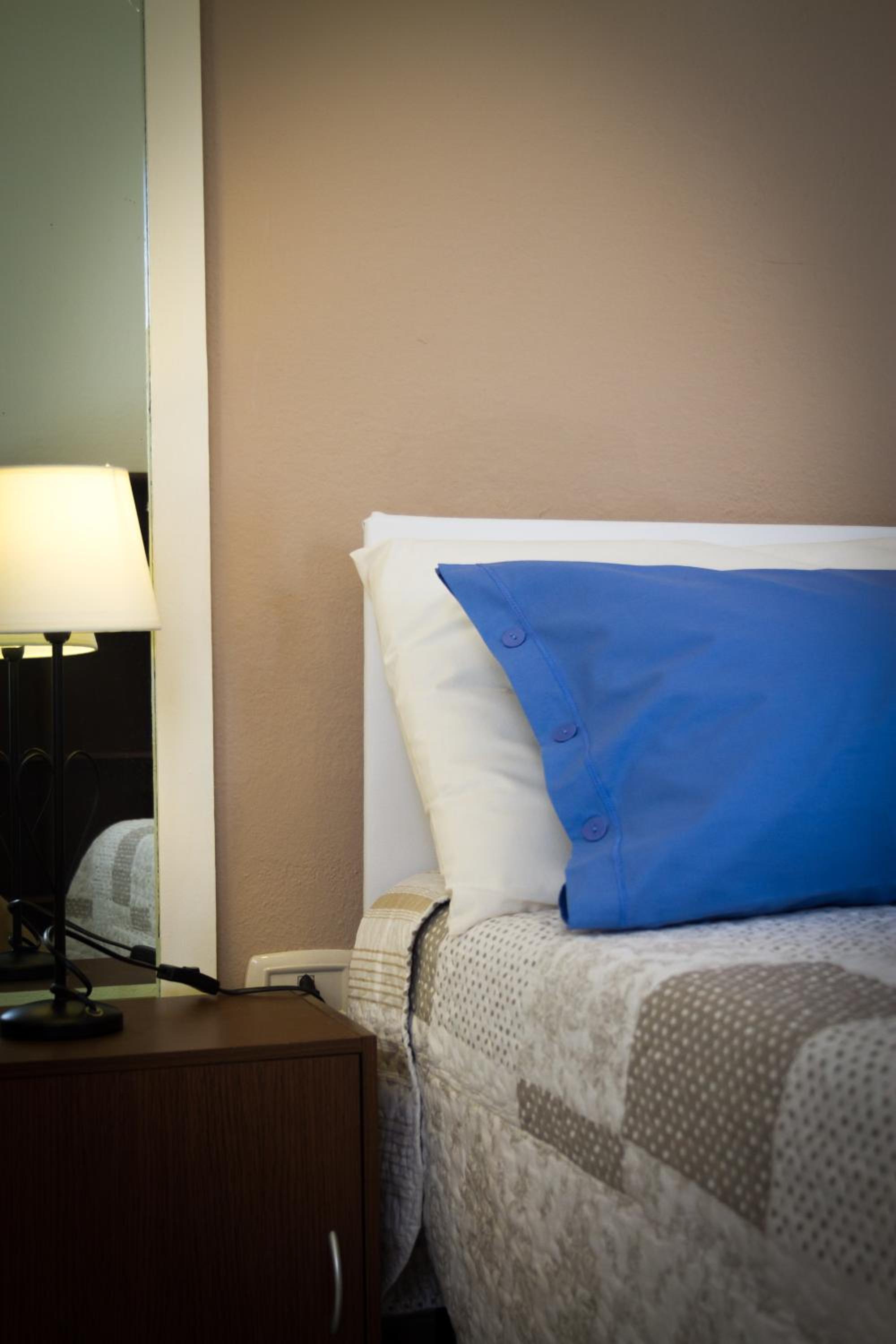 Double or Twin Room with Shared Bathroom photo 3
