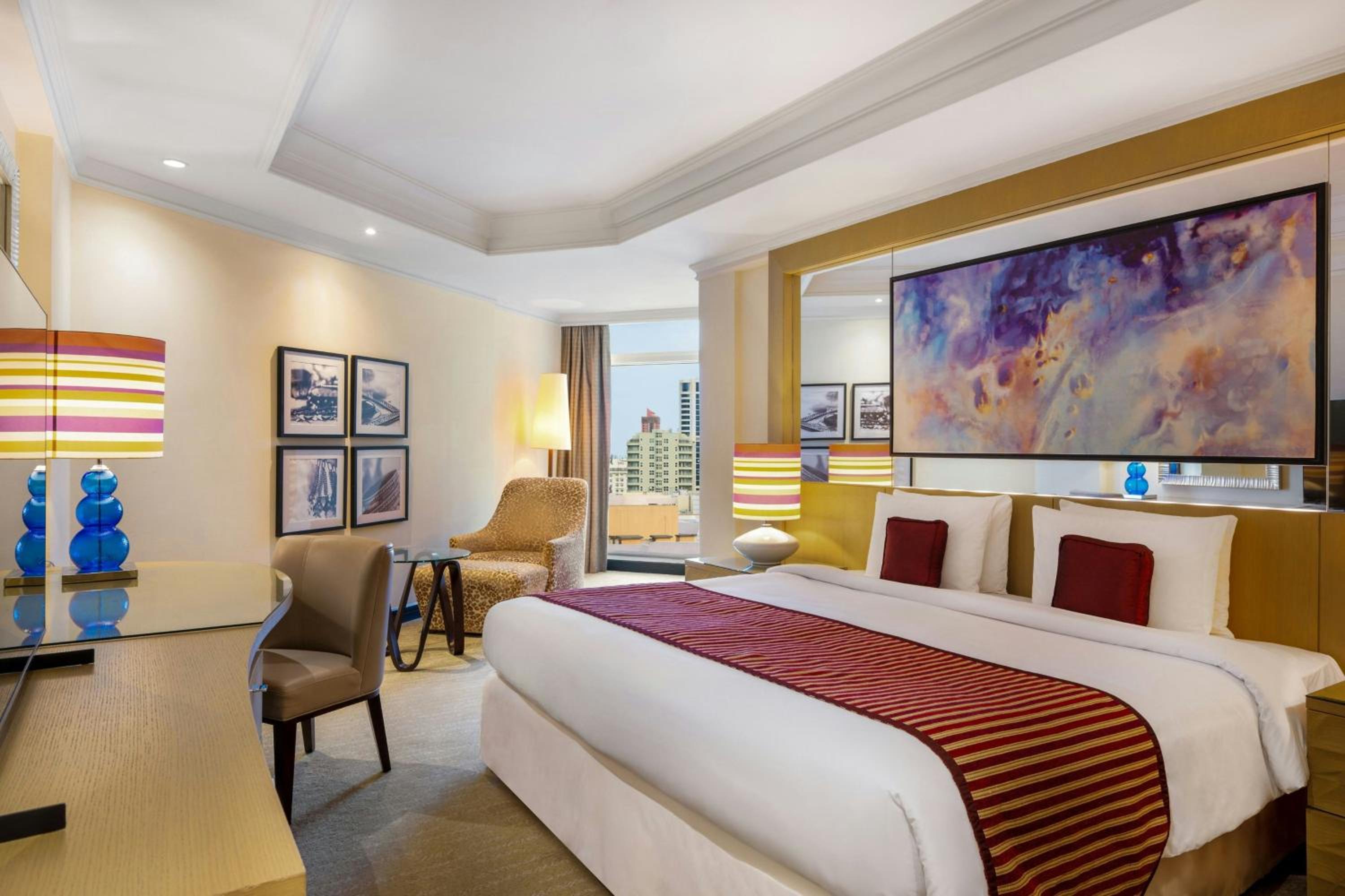 Superior King Room - Guaranteed 3pm Late Check Out (applicable only on weekdays and not applicable from May 27th-31st) and 20% Discount on F&B - Photo 1