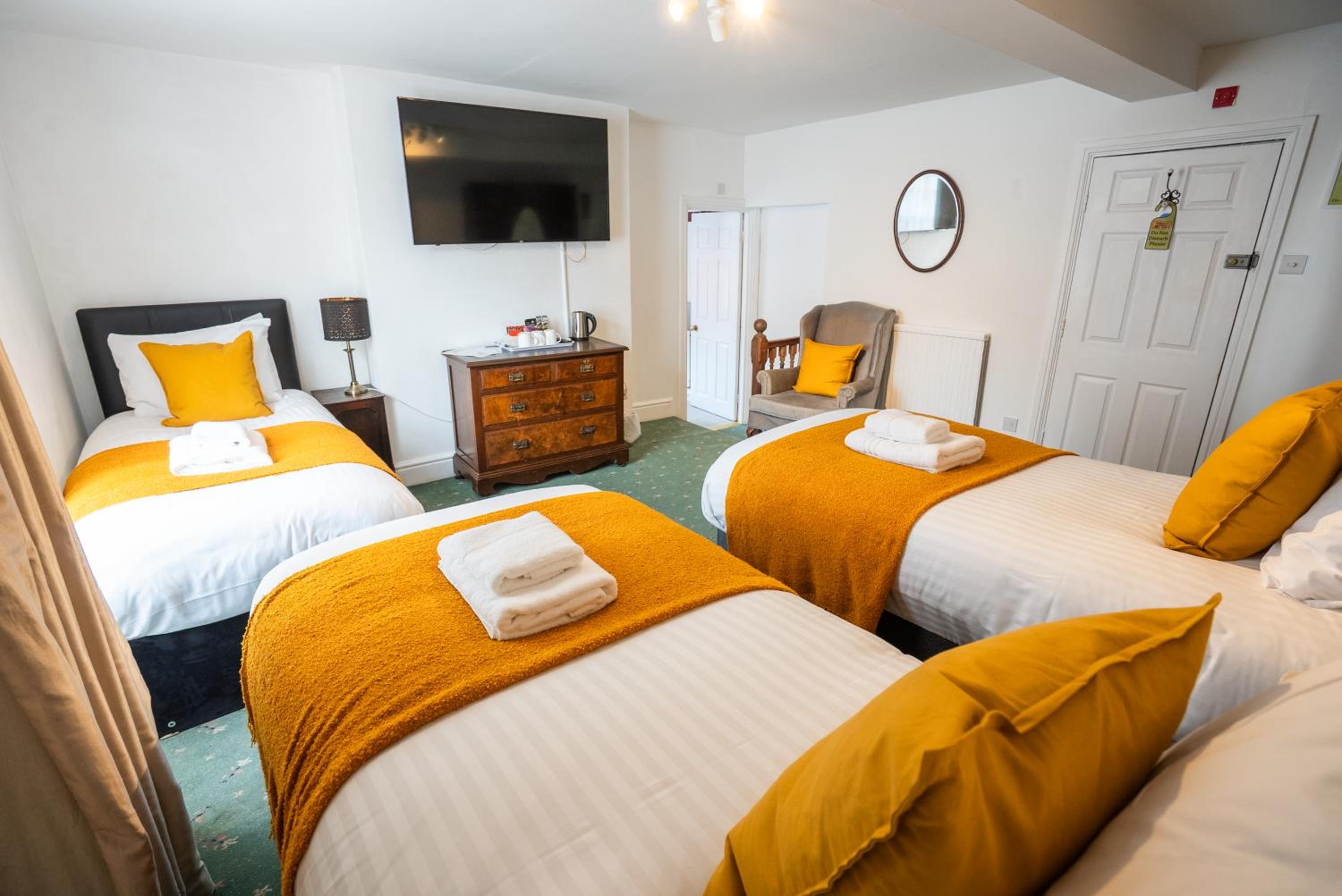 Triple Room