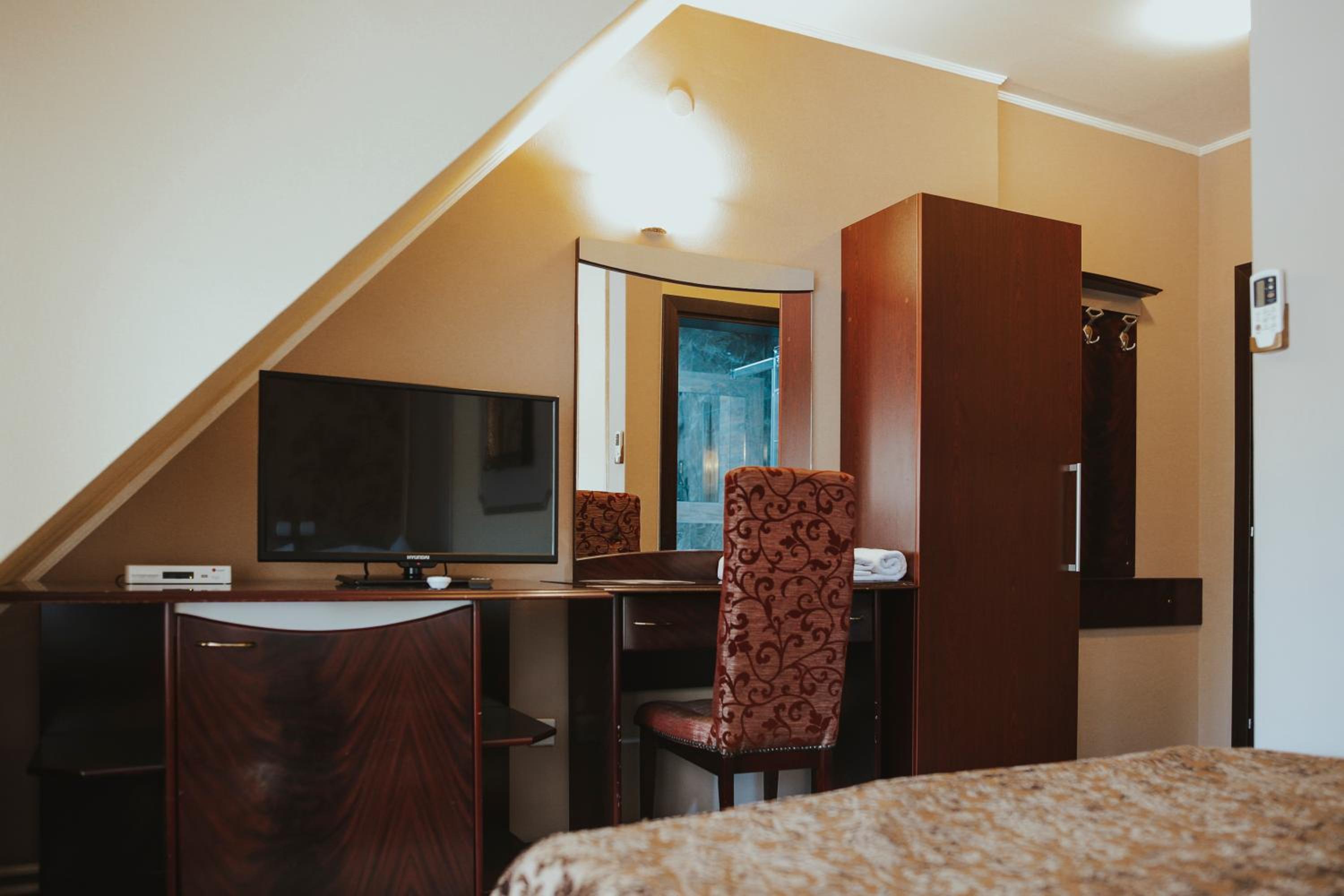 Budget Double Room photo 1