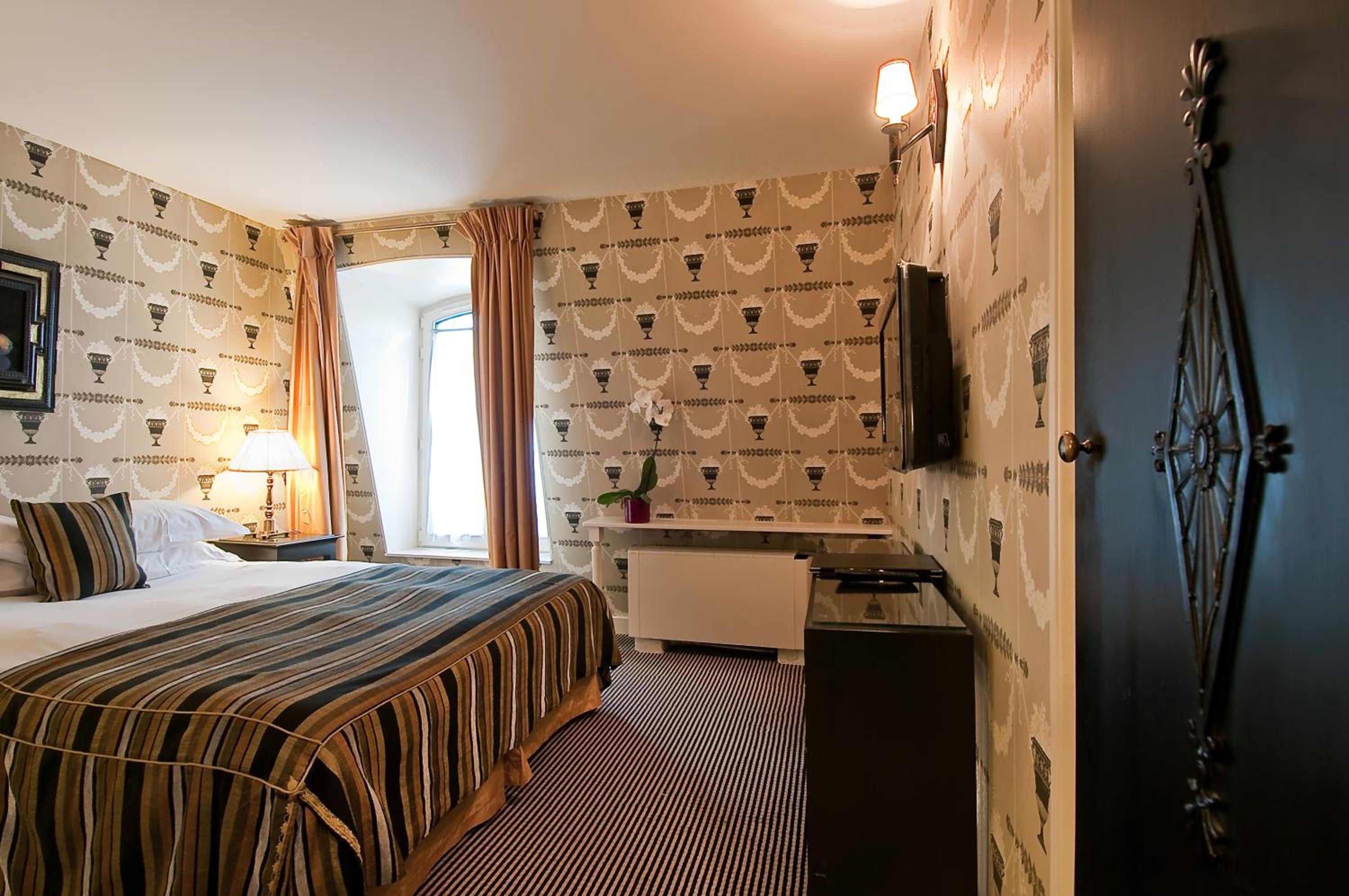 Superior Double or Twin Room photo 2