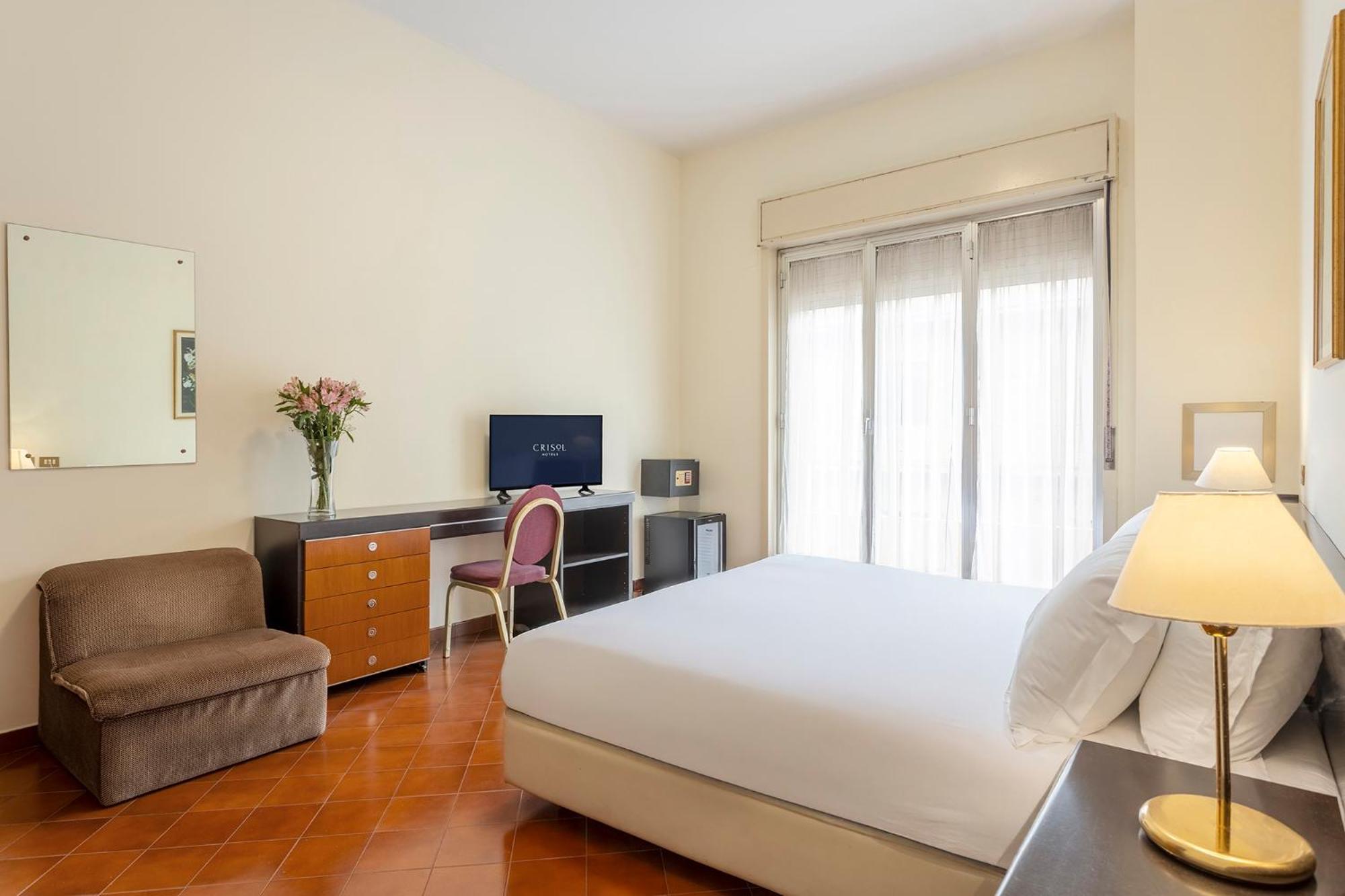 Double or Twin Room with Balcony - Photo 1