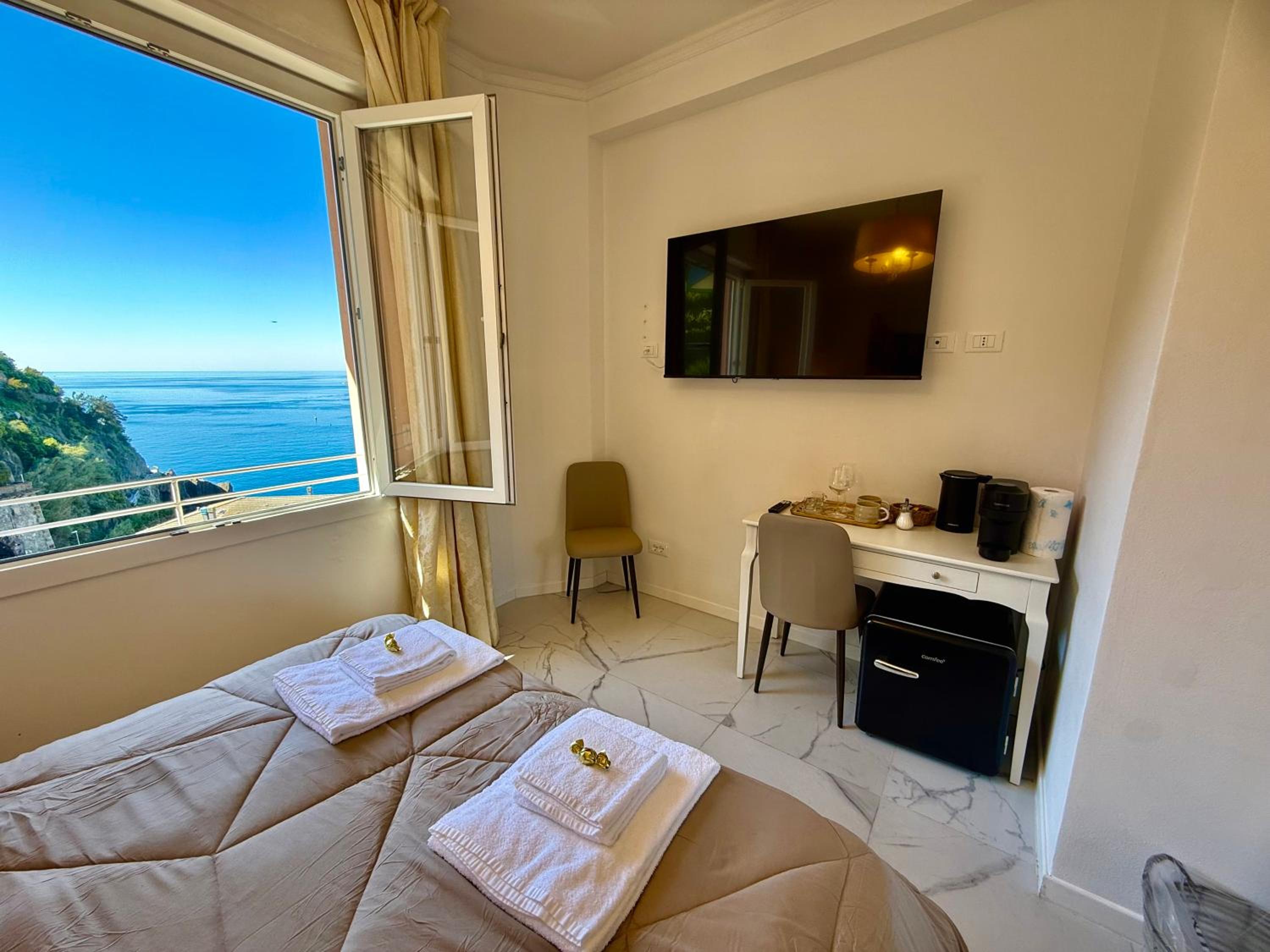 King Room with Sea View photo 3