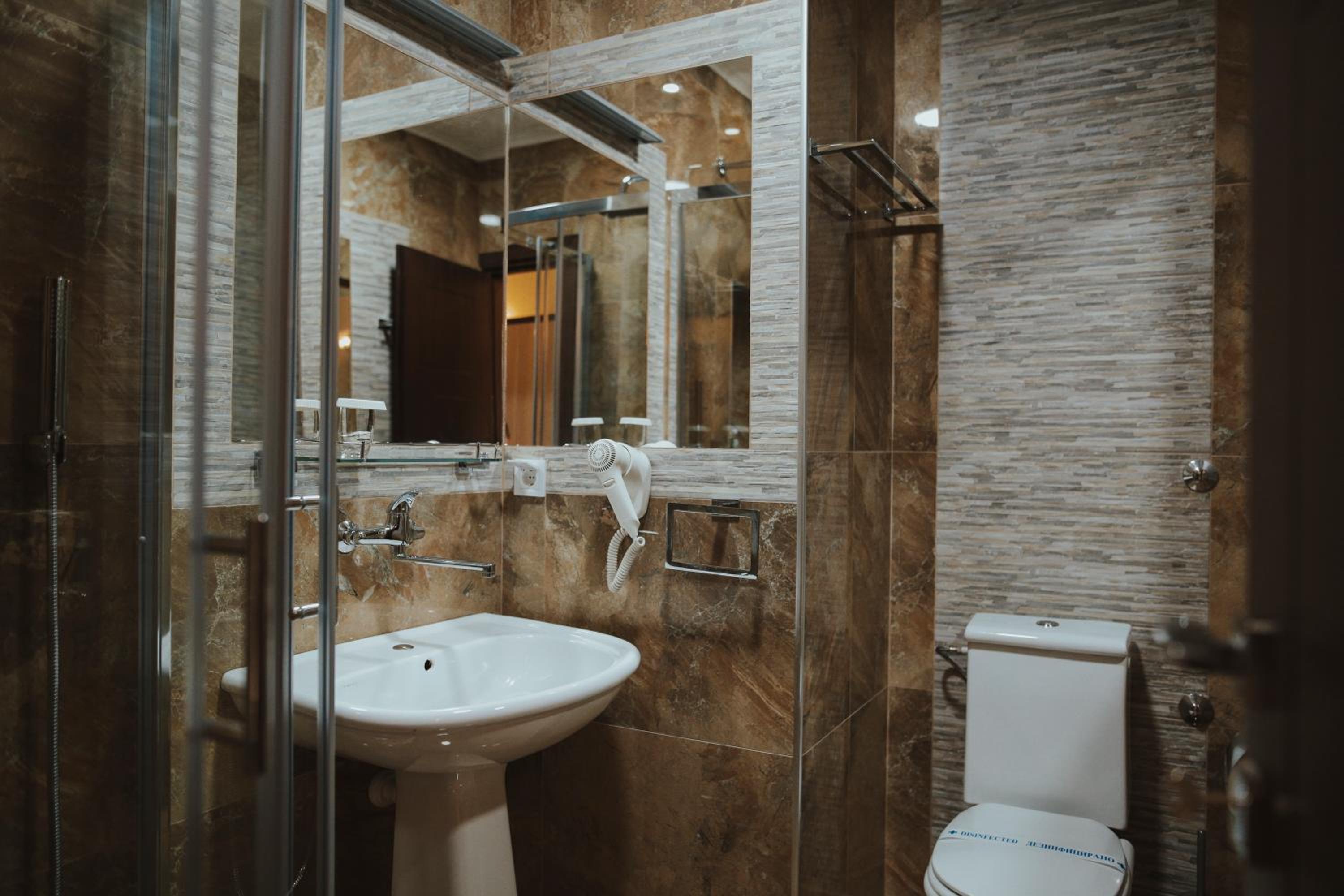 Luxury Suite photo 3