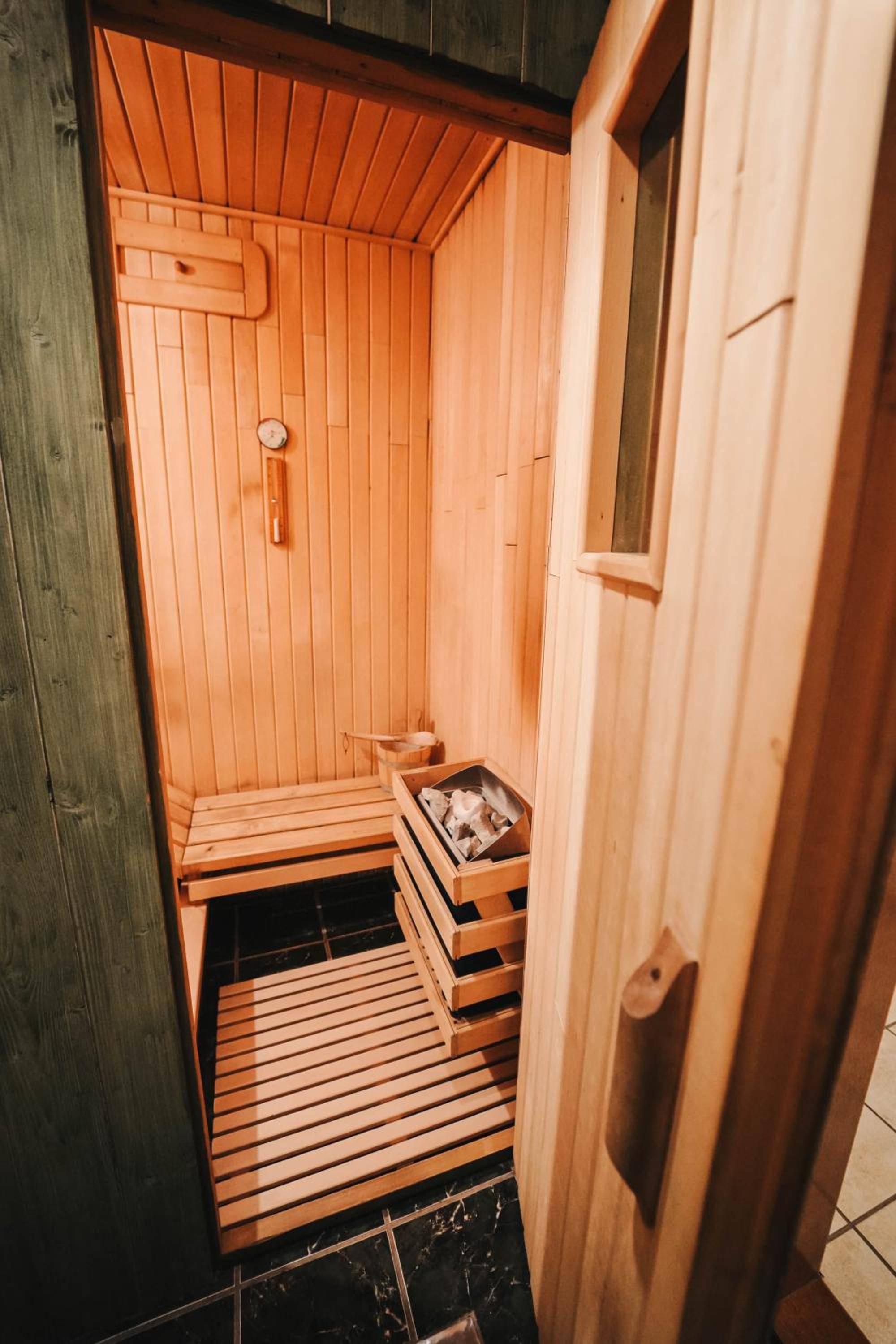 Deluxe Family Suite