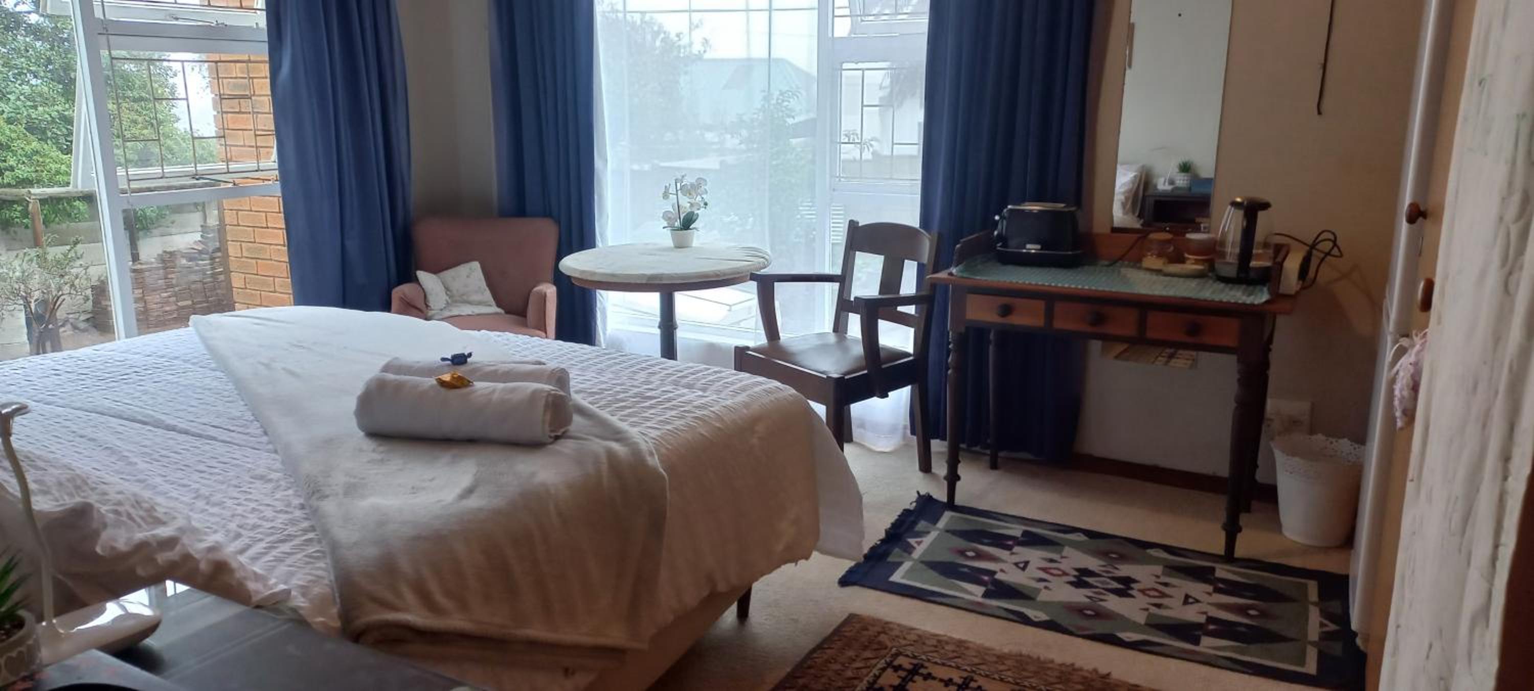 Budget Double or Twin Room photo 2