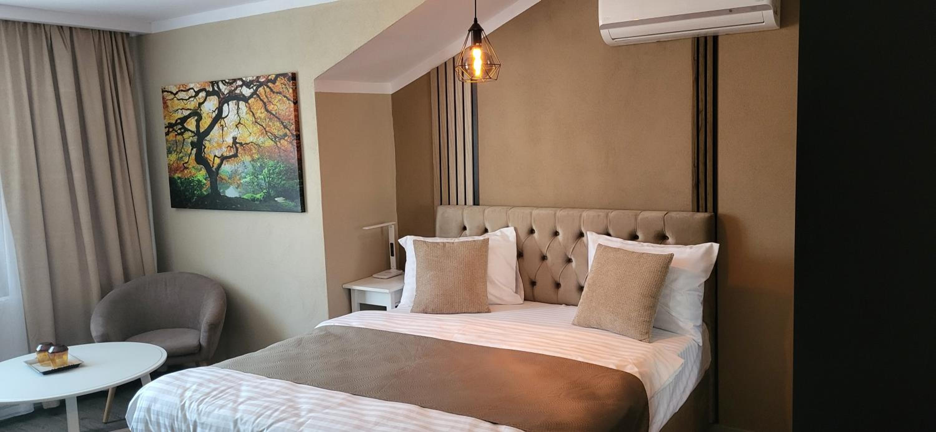 Deluxe Double Room with Castle View photo 3